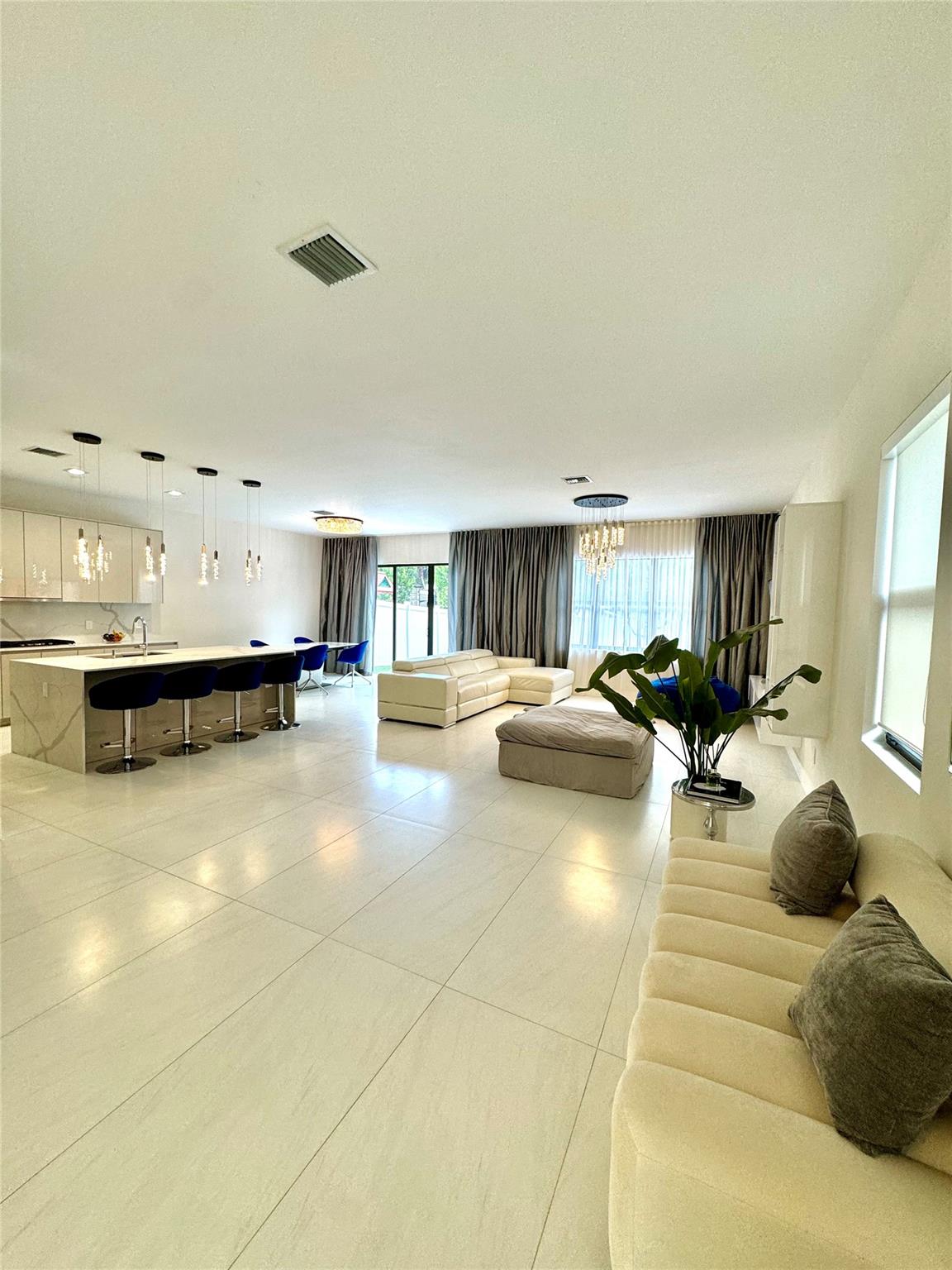 Whispering Oaks 183-173 B - Residential Lease