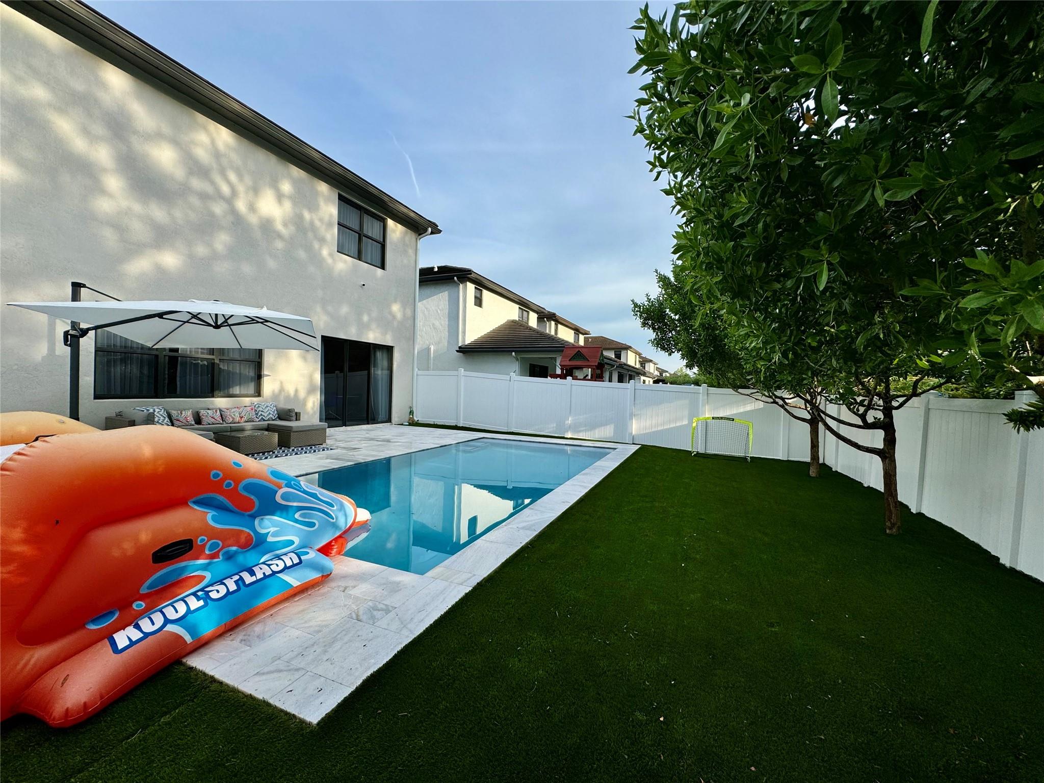 Whispering Oaks 183-173 B - Residential Lease