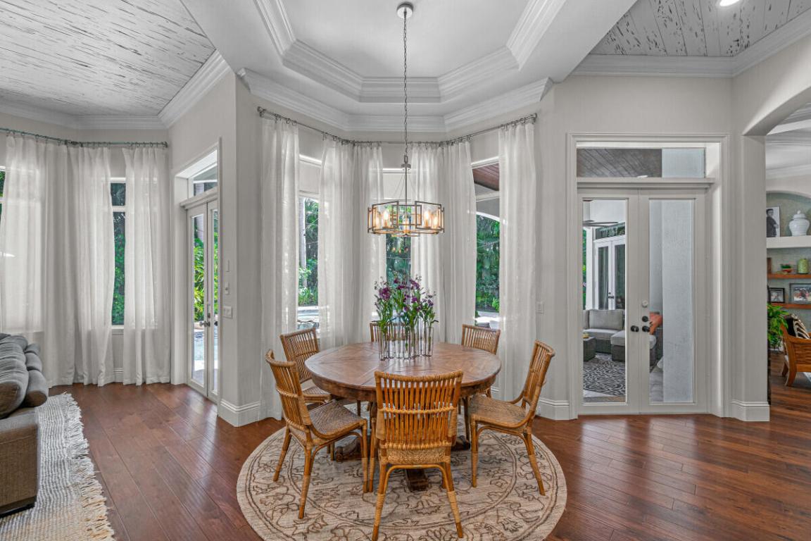 ROYAL PALM YACHT & COUNTRY CLUB - Residential Lease