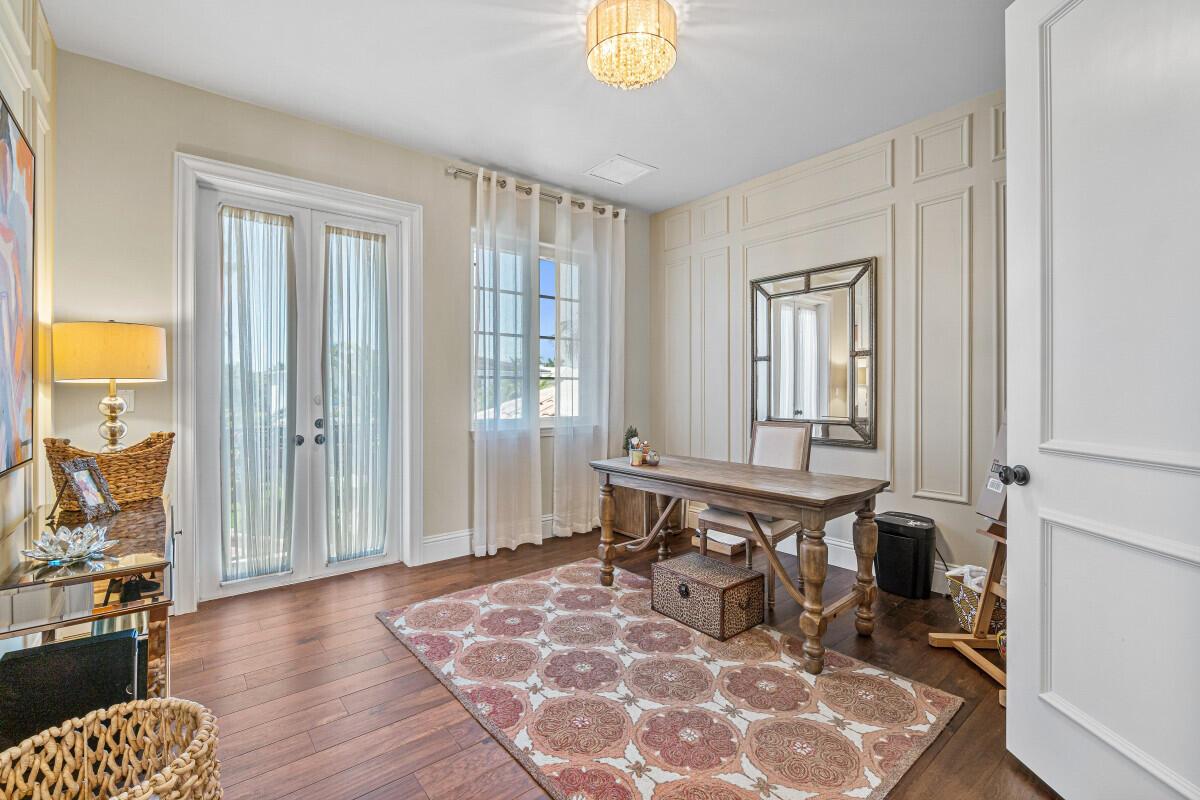 ROYAL PALM YACHT & COUNTR - Residential Lease