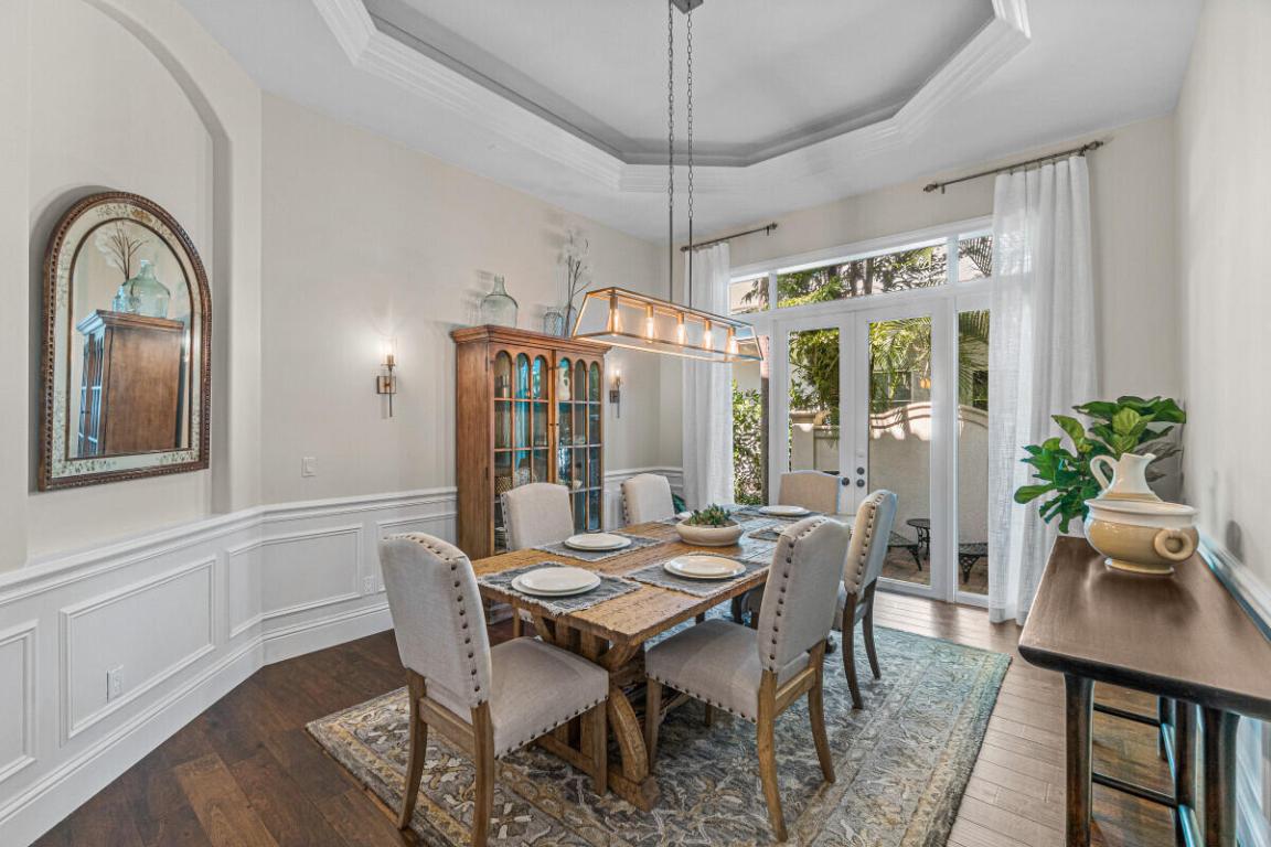 ROYAL PALM YACHT & COUNTRY CLUB - Residential Lease