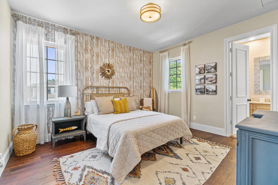 ROYAL PALM YACHT & COUNTRY CLUB - Residential Lease