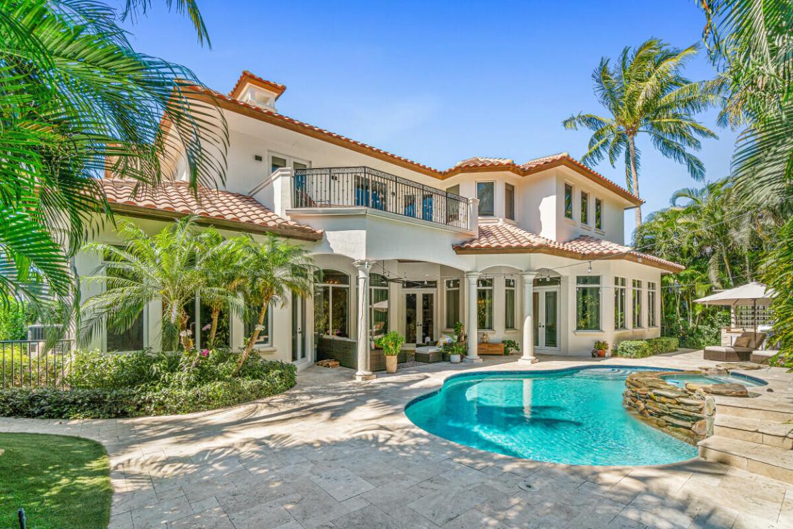 ROYAL PALM YACHT & COUNTRY CLUB - Residential Lease