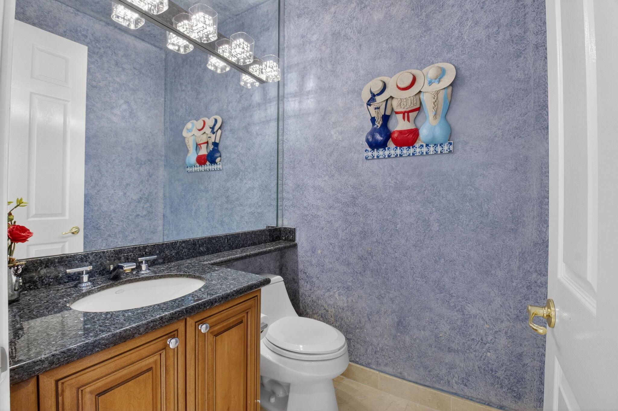 VALENCIA FALLS - Residential