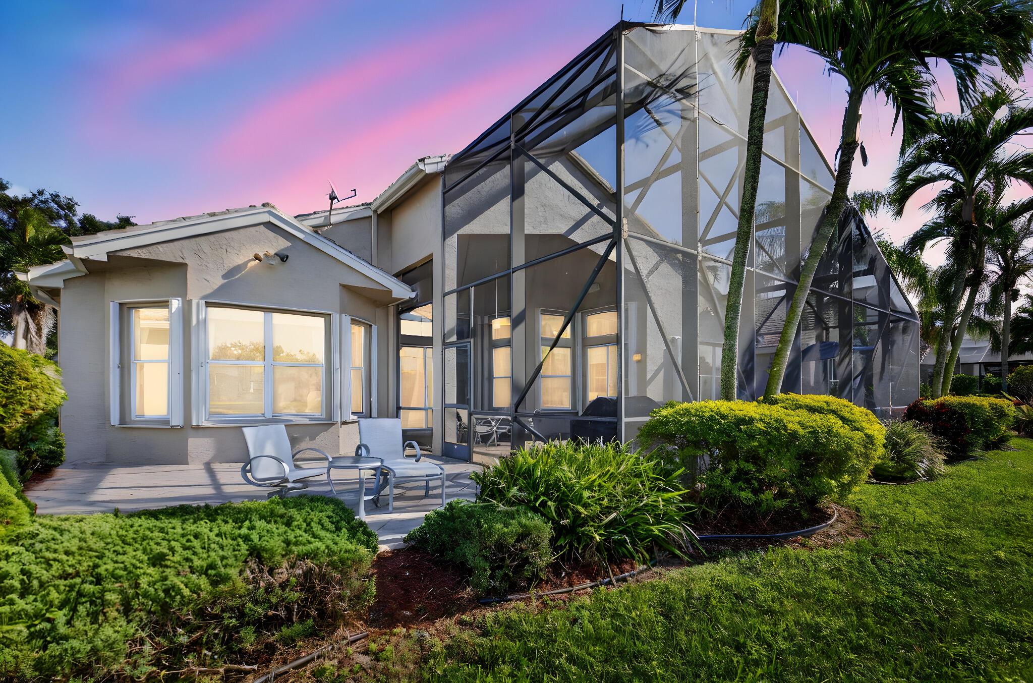 VALENCIA FALLS - Residential