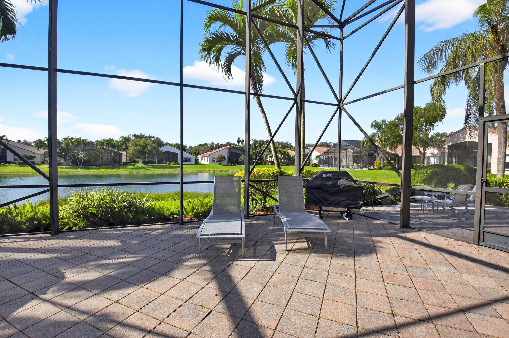 VALENCIA FALLS - Residential