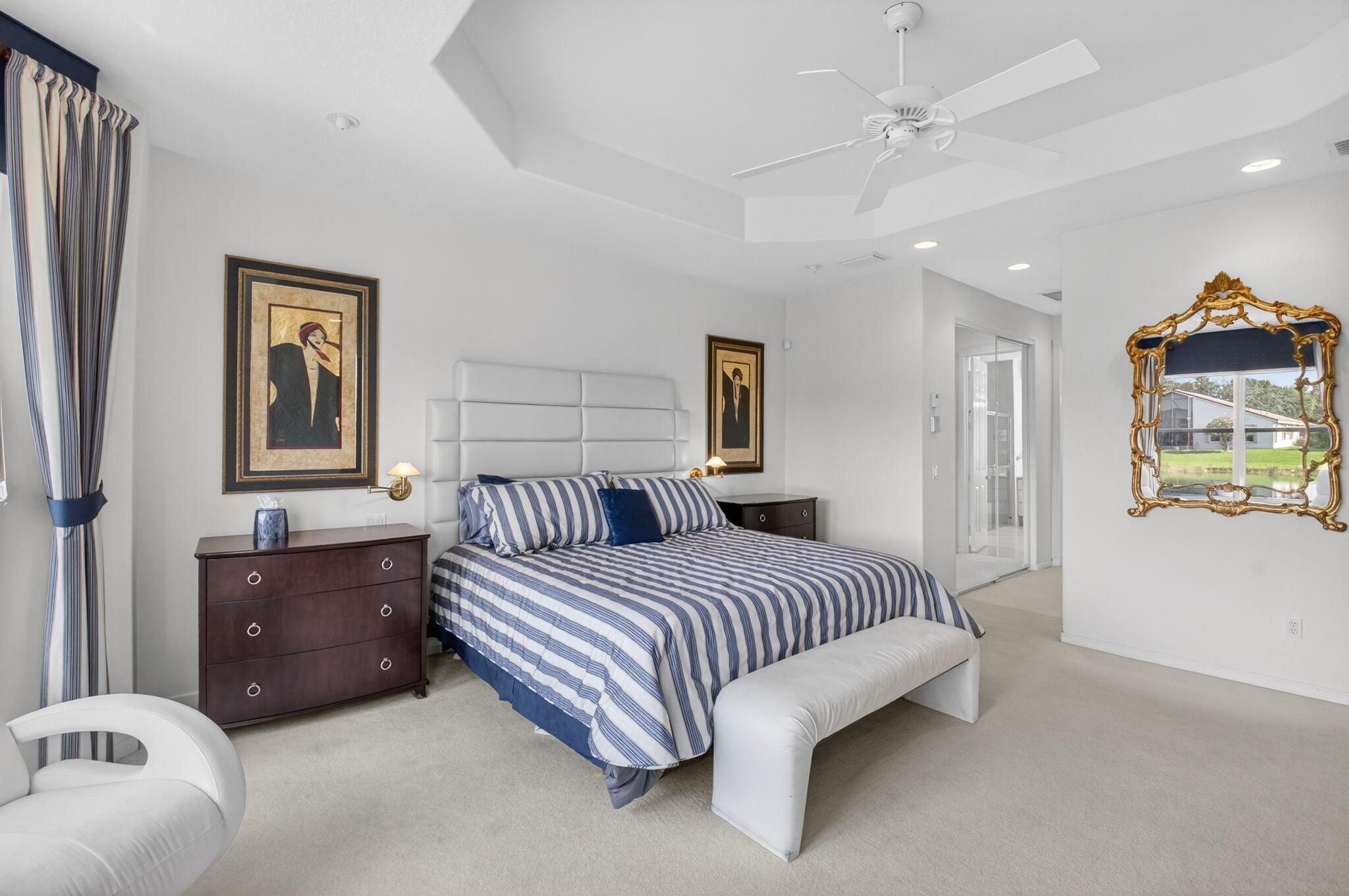 VALENCIA FALLS - Residential