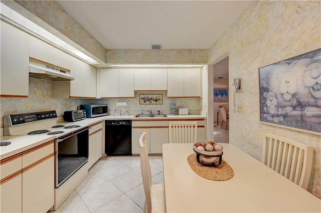 WATERFORD ISLES - Residential