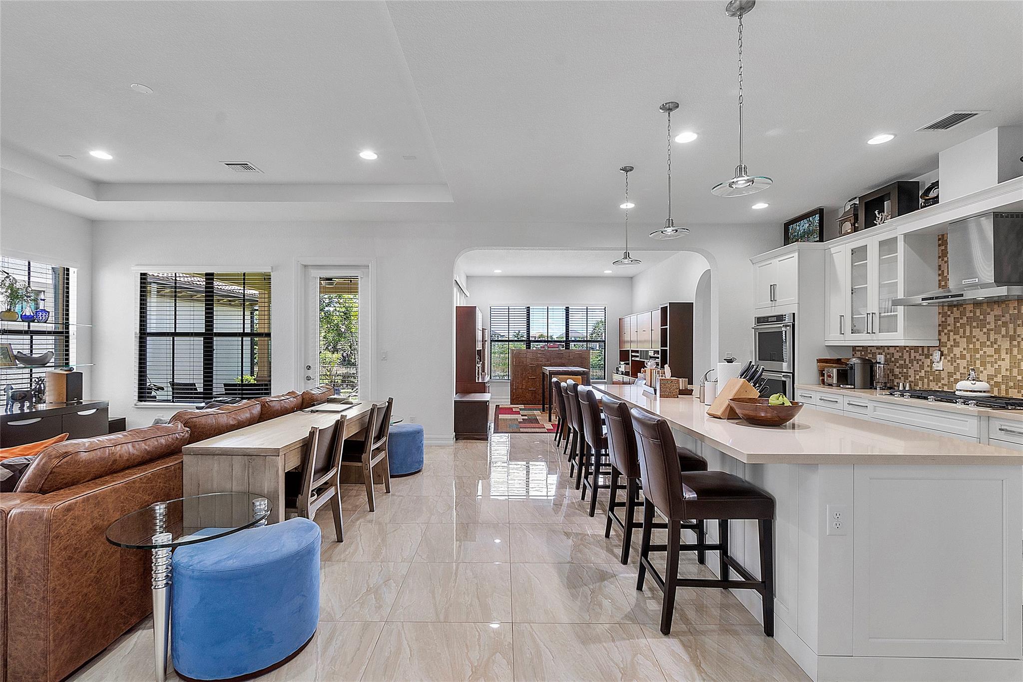 9210 Solstice Cir
