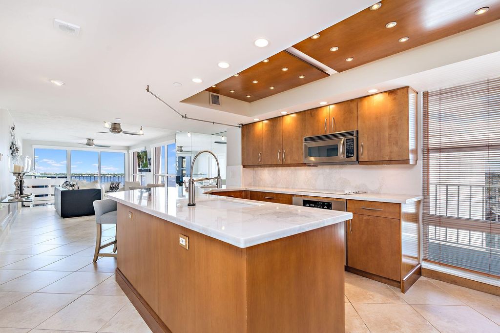 Photo of 3901 S Flagler Drive #1104, West Palm Beach, FL 33405 (MLS # R11163303)