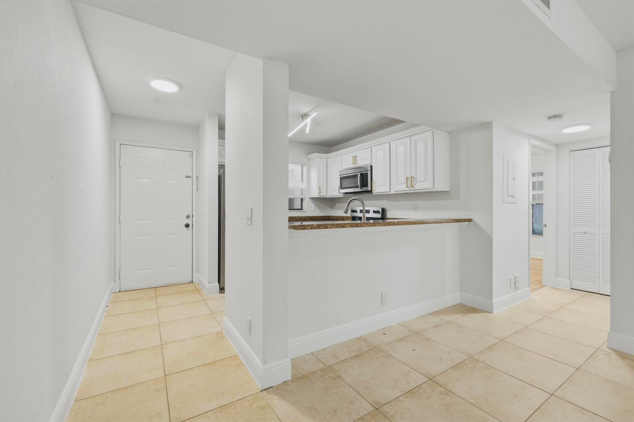 Properties 1581 Windorah Way B