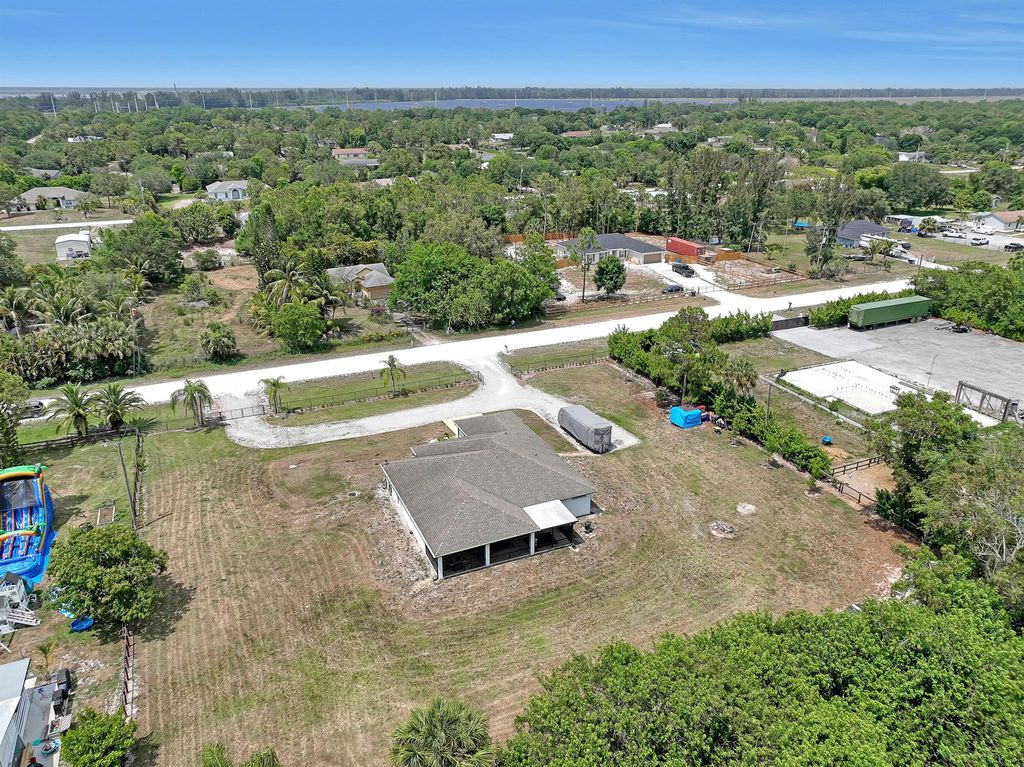 Photo of 18936 Orange Grove Boulevard, Loxahatchee, FL 33470 (MLS # R10987042)