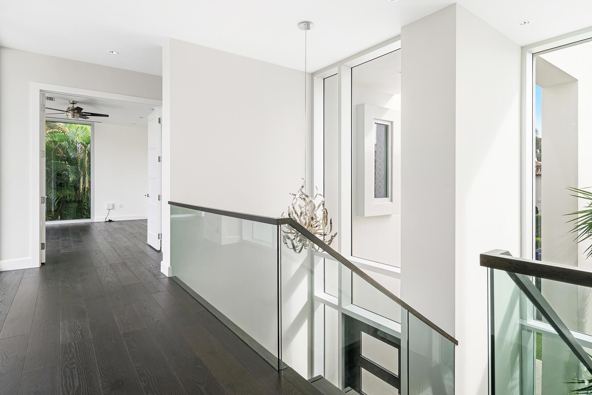 ELLAMAR - Residential