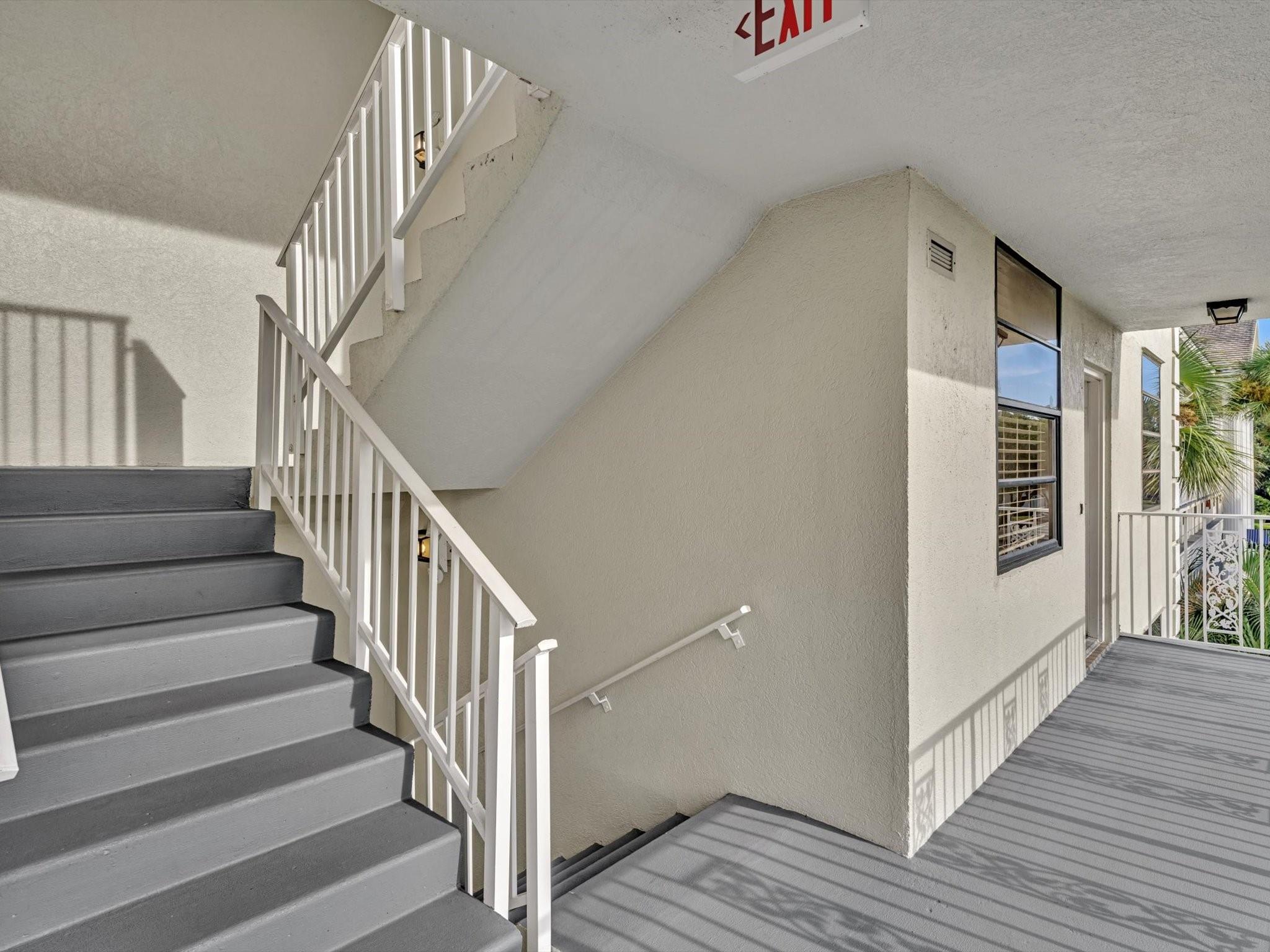 Condo 23 Of Whitehall Con - Residential Lease