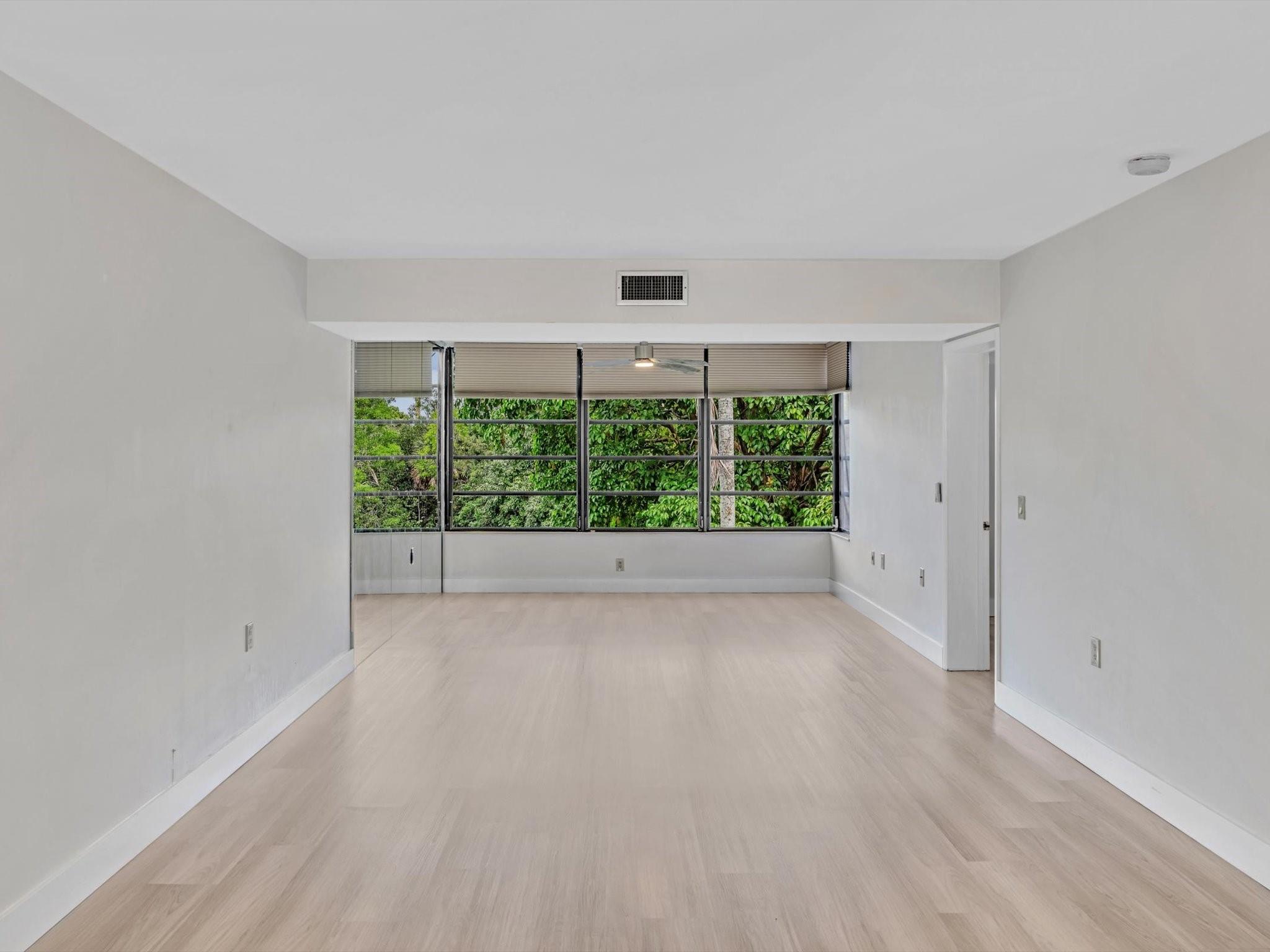 Condo 23 Of Whitehall Con - Residential Lease