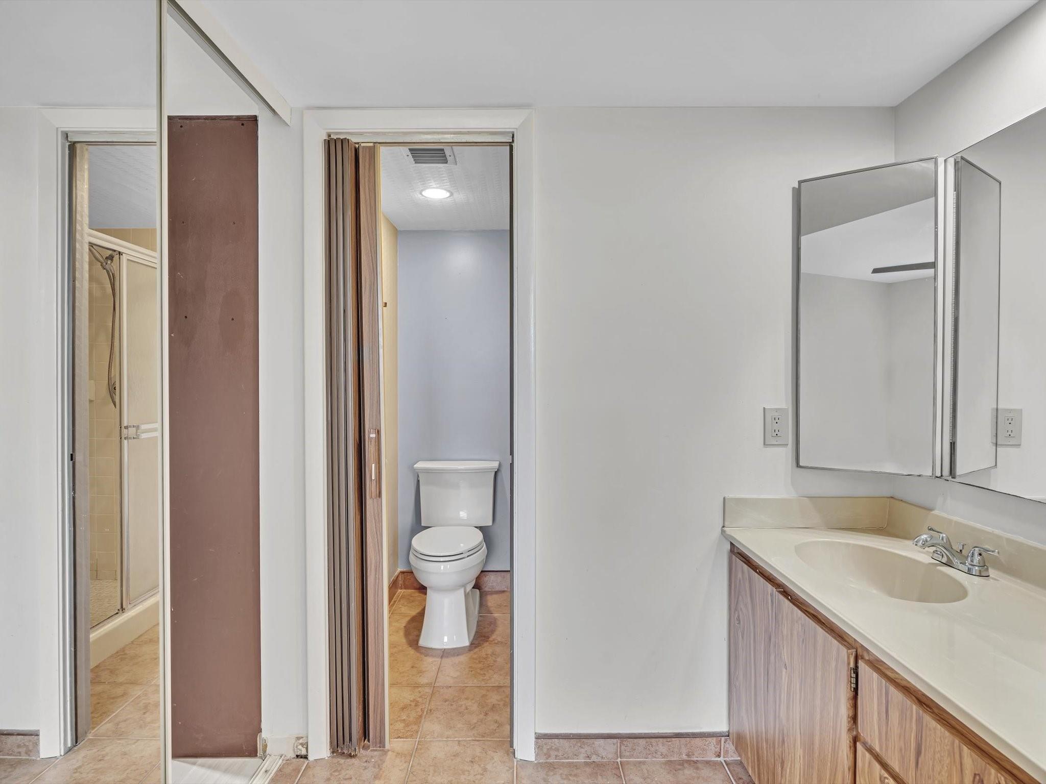 Condo 23 Of Whitehall Con - Residential Lease