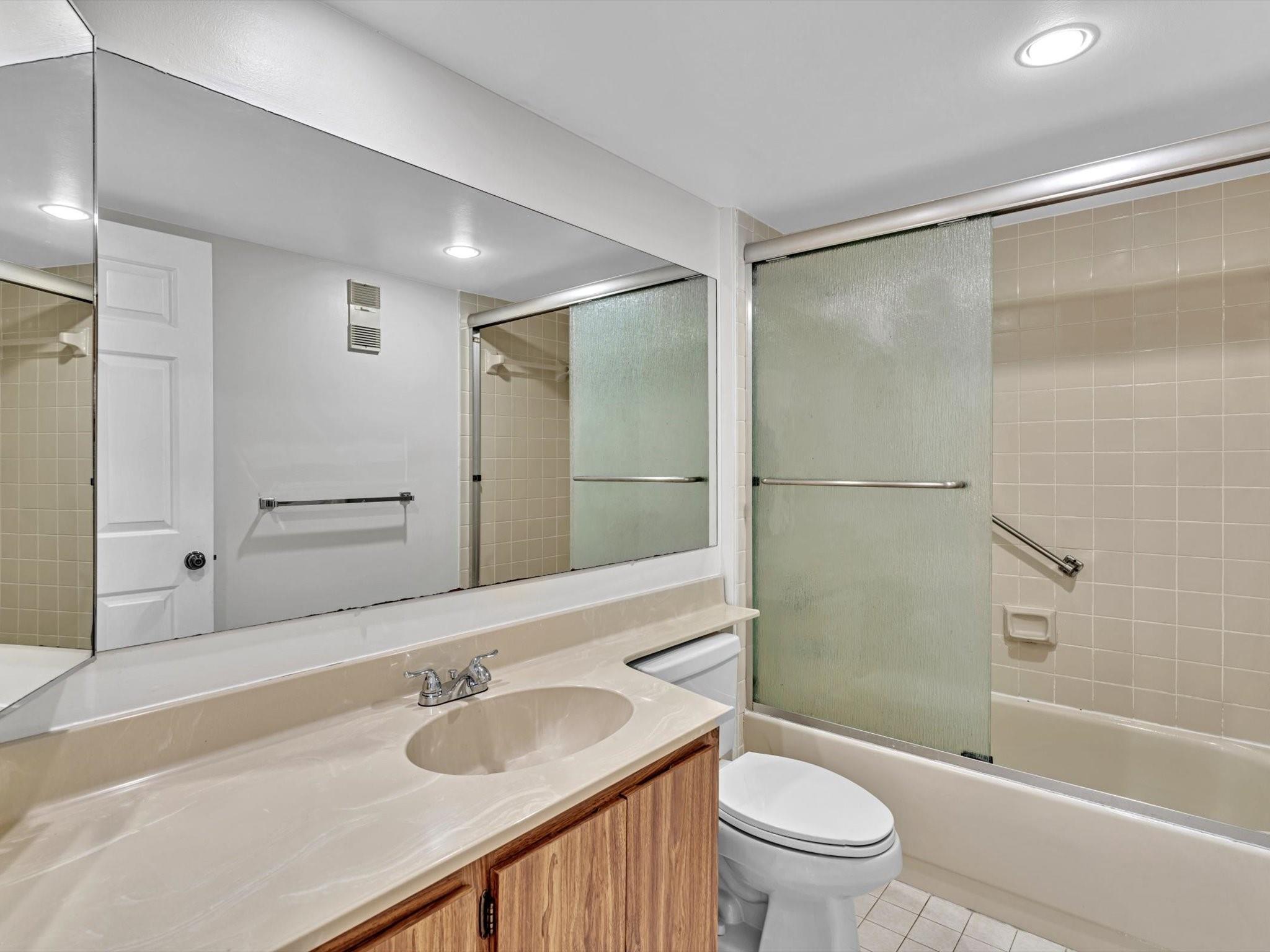 Condo 23 Of Whitehall Con - Residential Lease