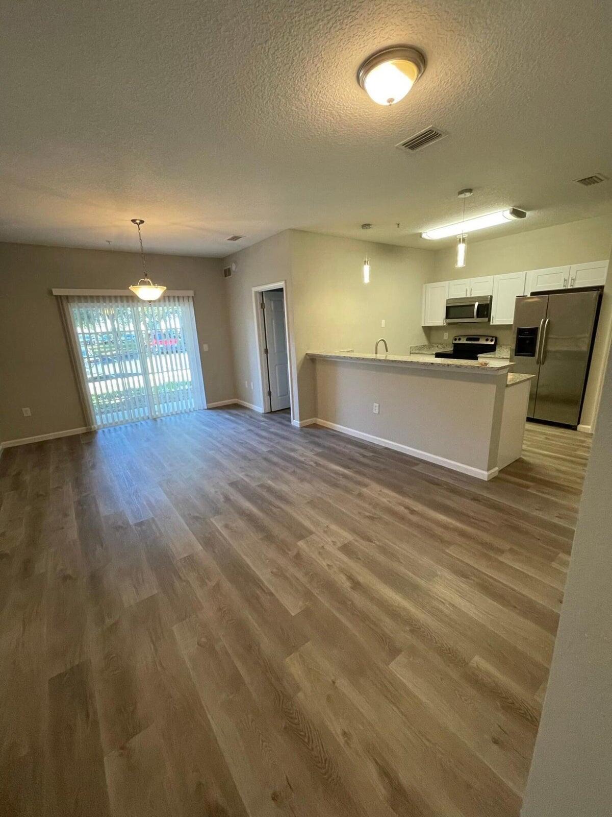 SUMMER KEY CONDOMINIUM - Residential