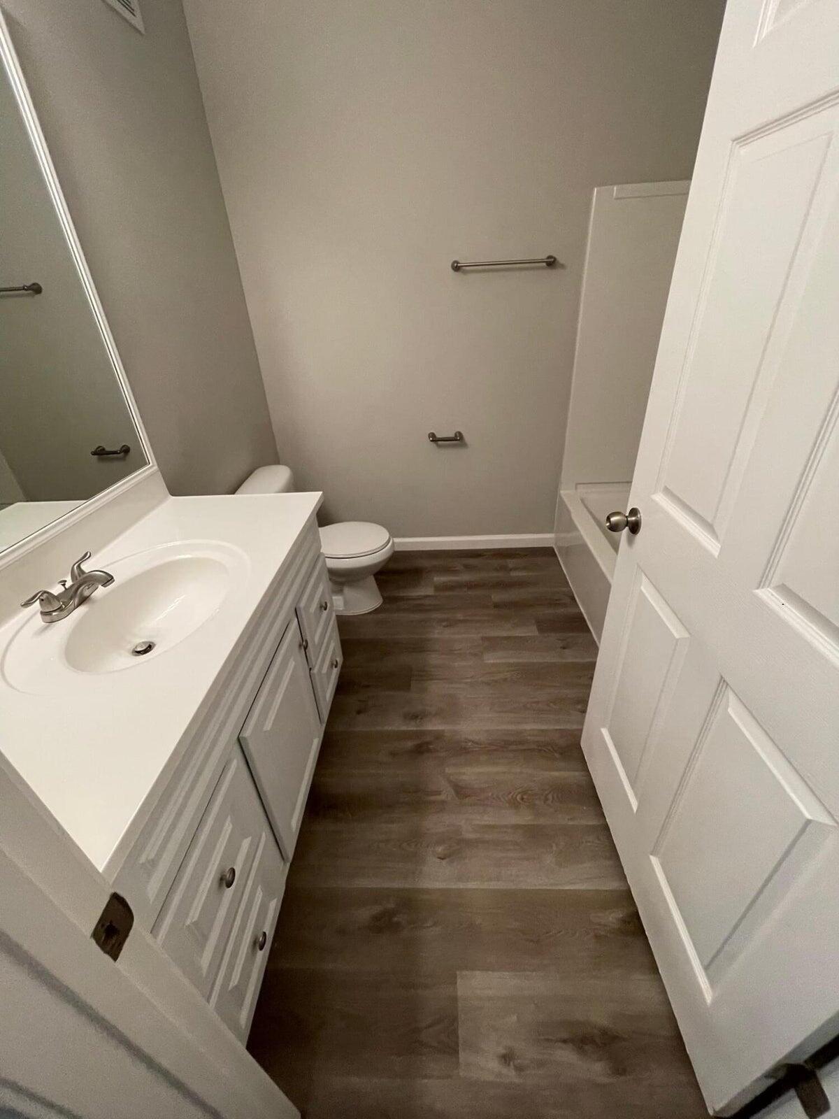 SUMMER KEY CONDOMINIUM - Residential