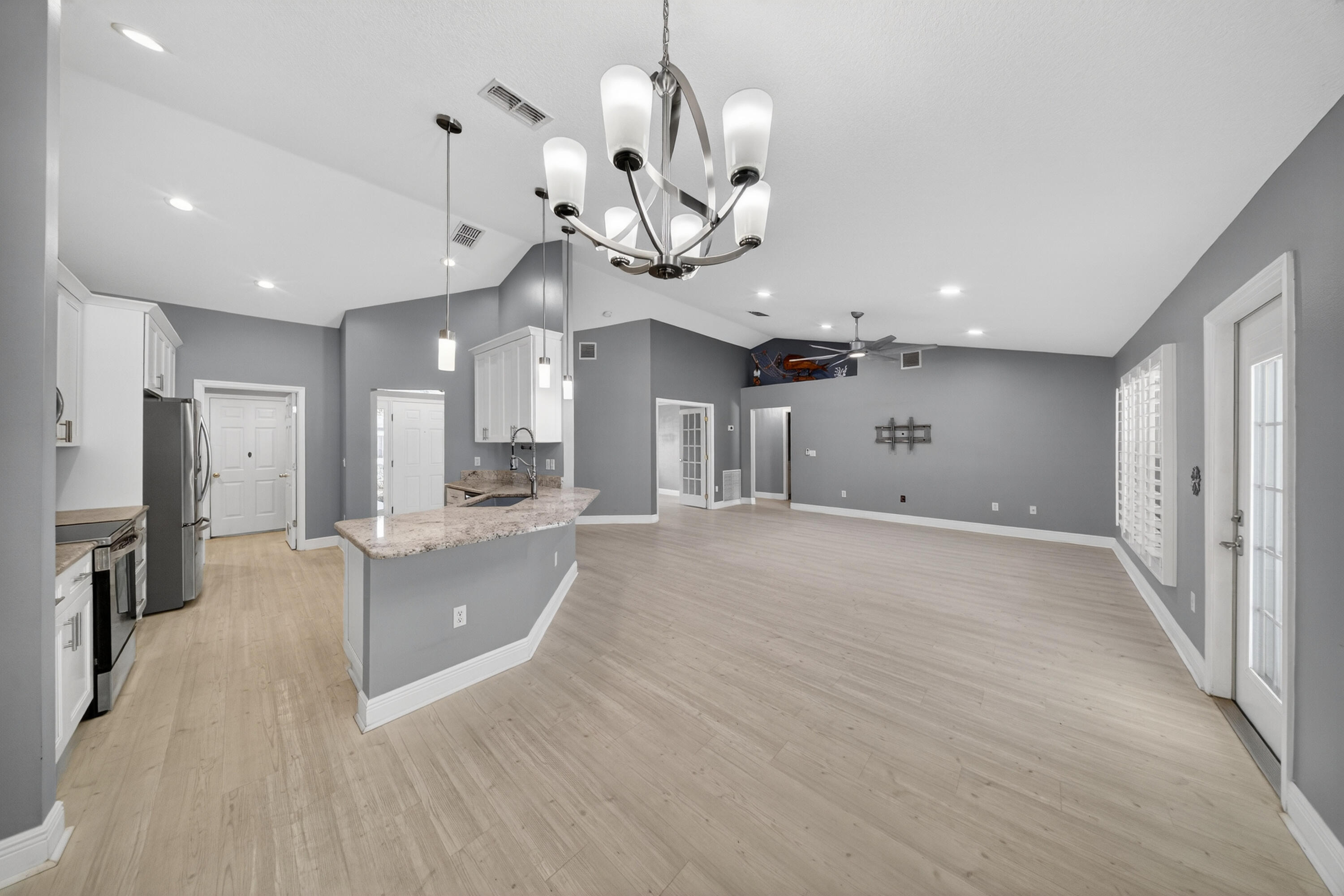 PORT ST LUCIE SECTION 33 - Residential