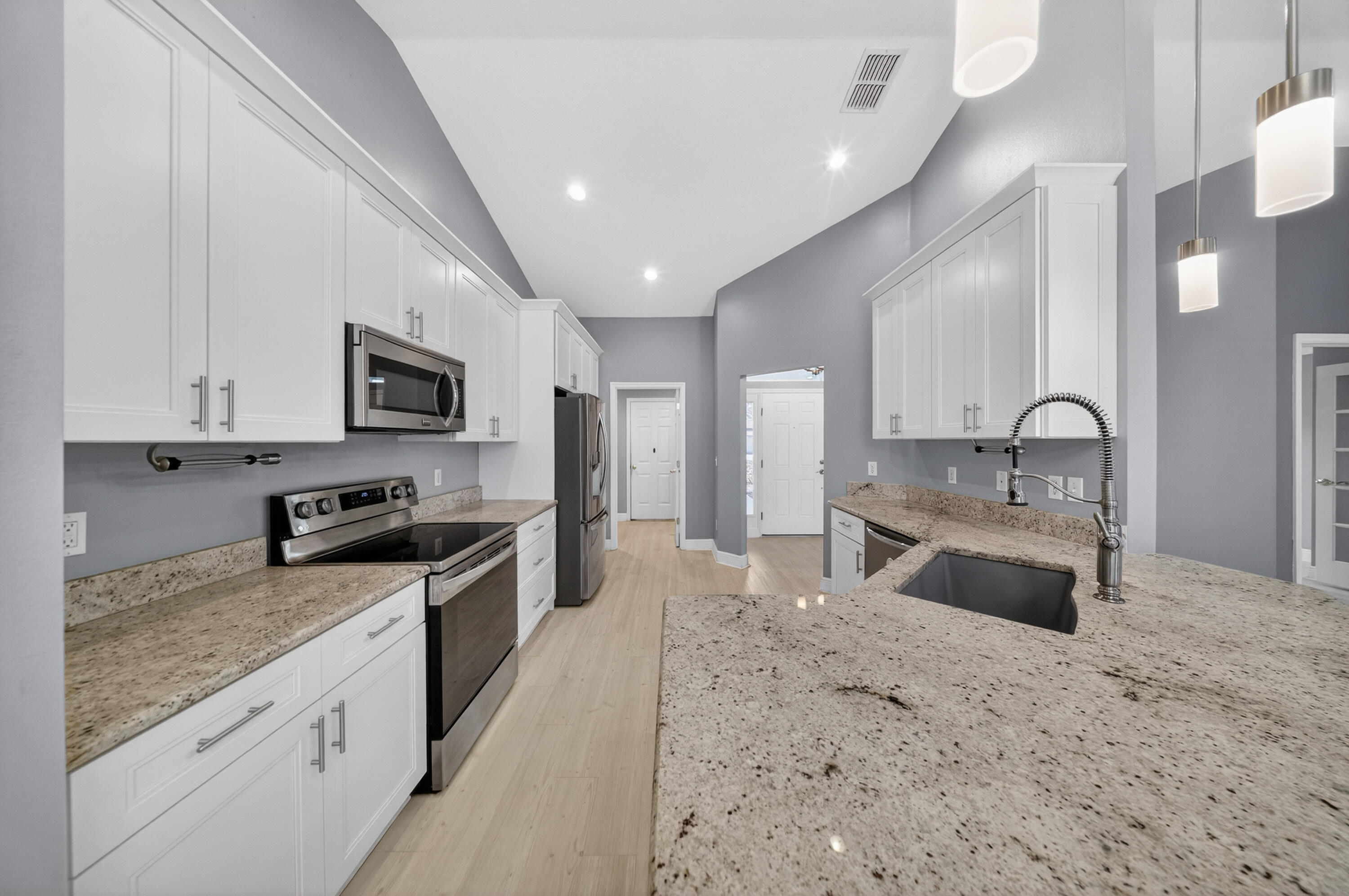 PORT ST LUCIE SECTION 33 - Residential