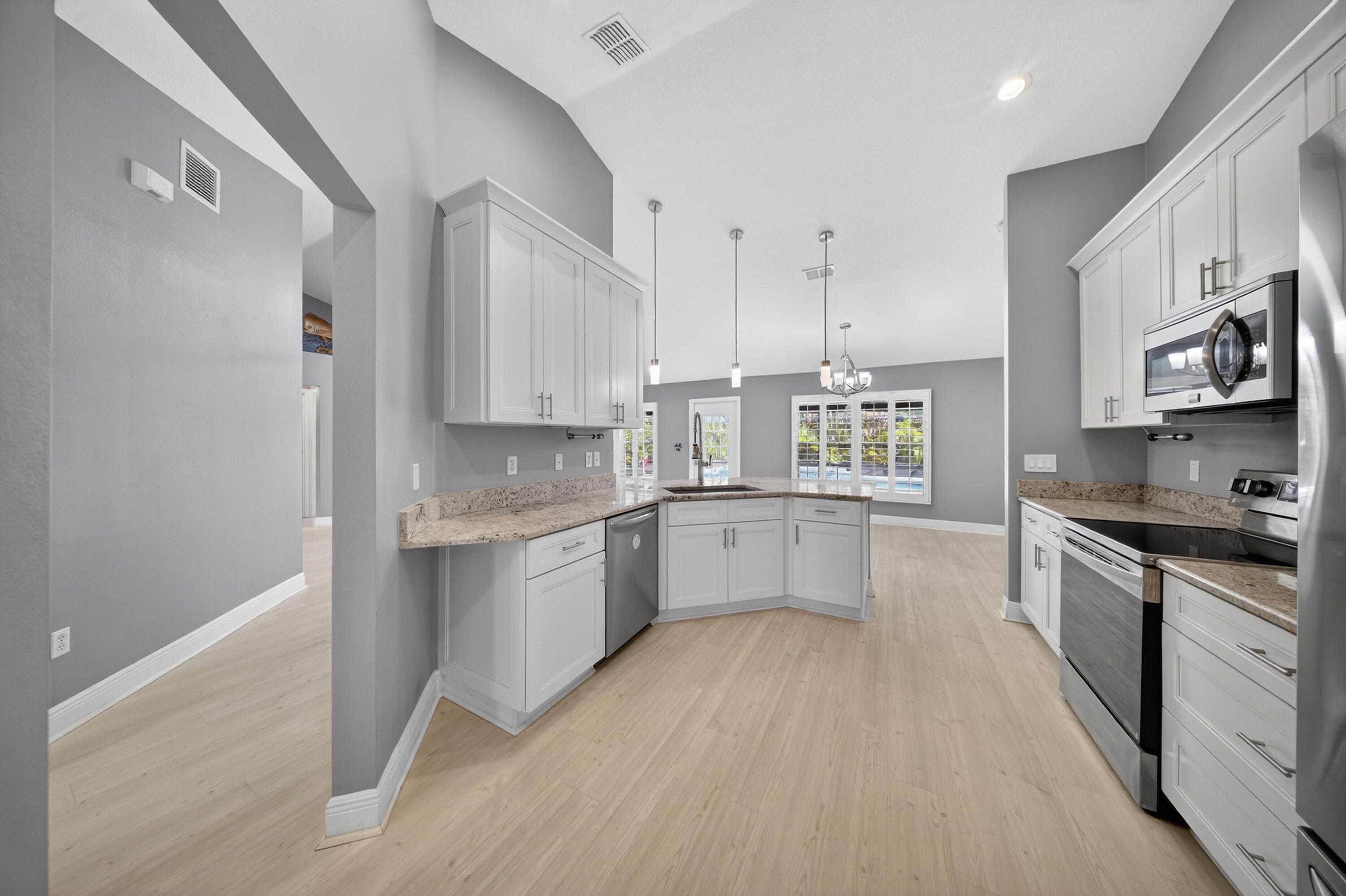 PORT ST LUCIE SECTION 33 - Residential