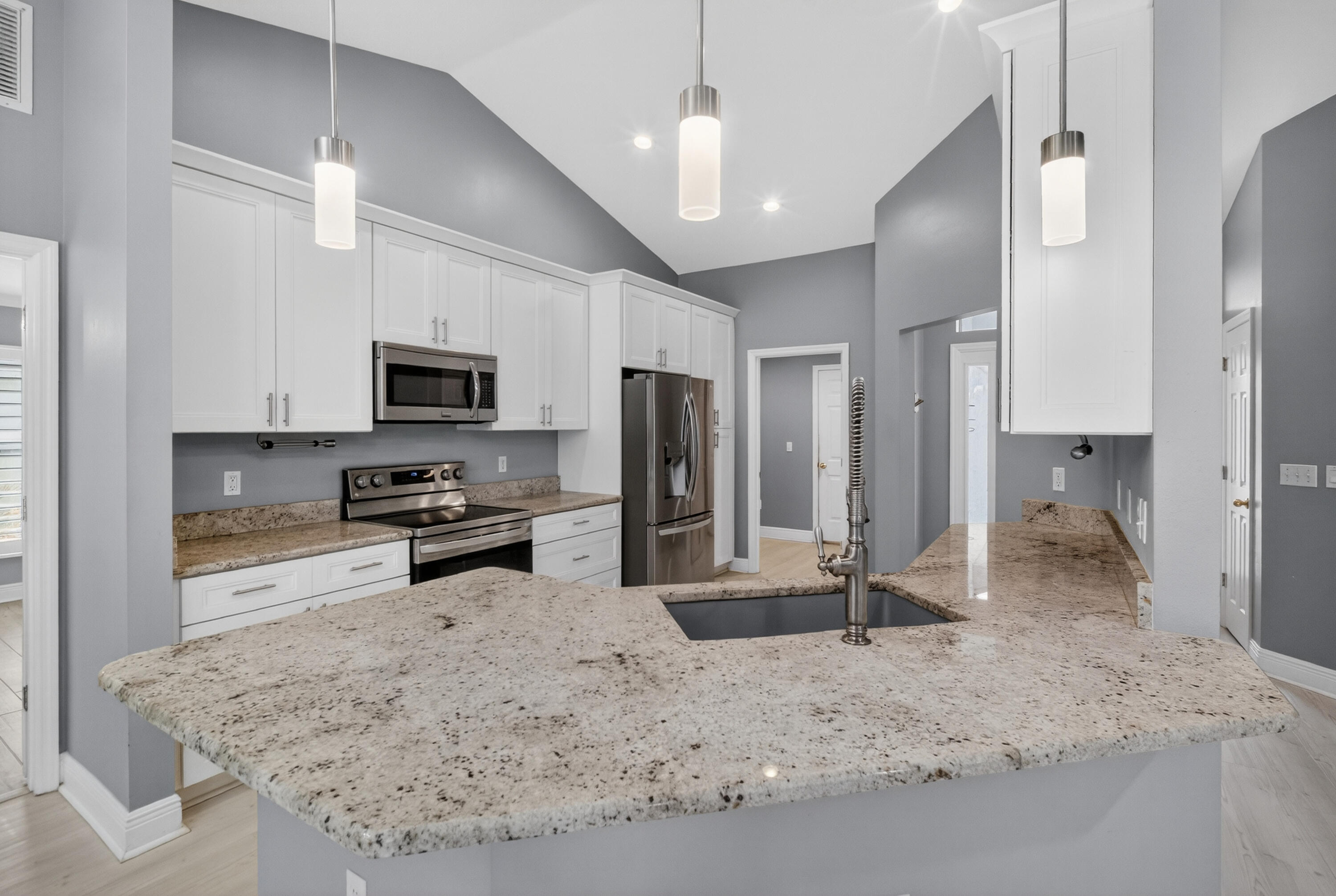 PORT ST LUCIE SECTION 33 - Residential