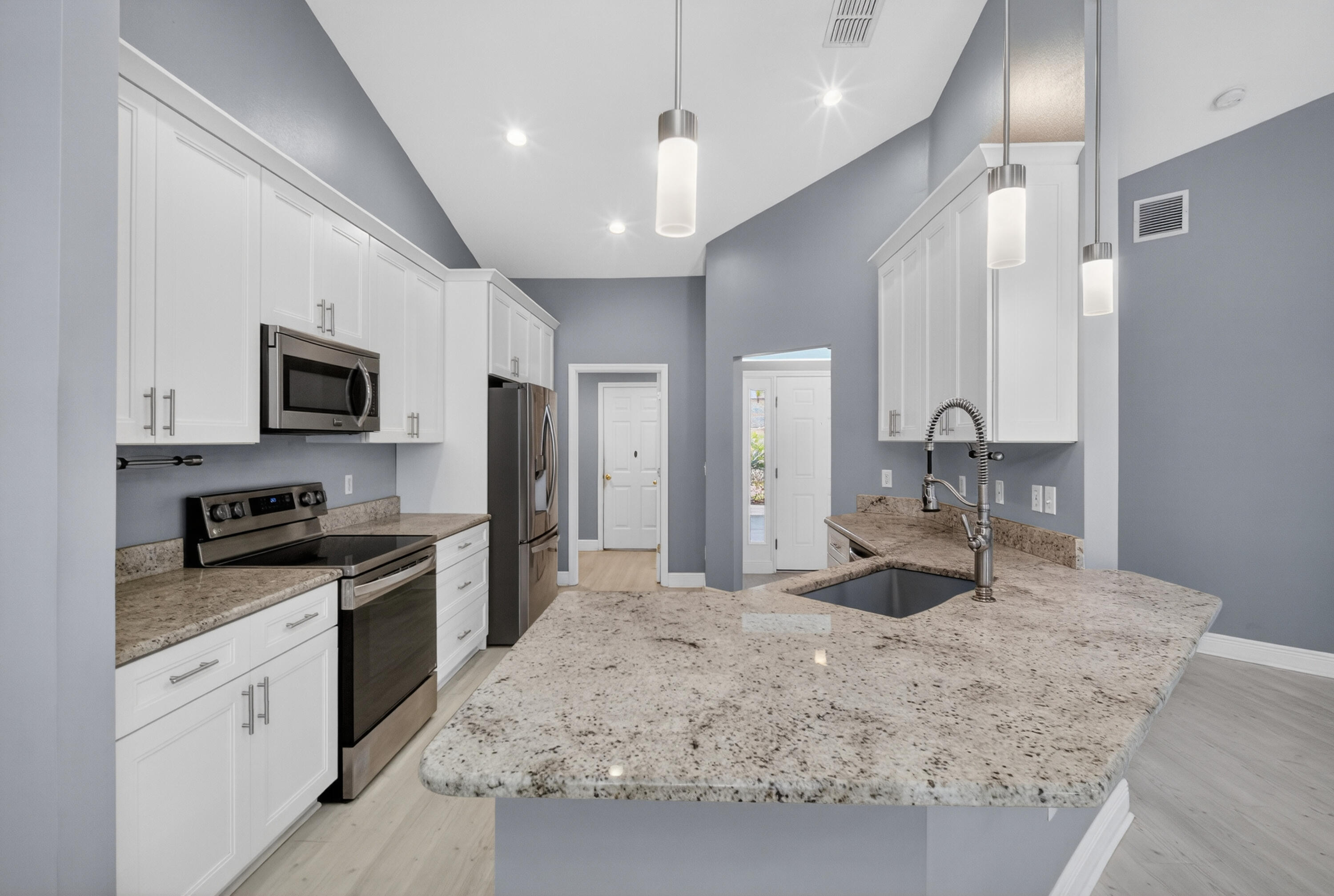 PORT ST LUCIE SECTION 33 - Residential