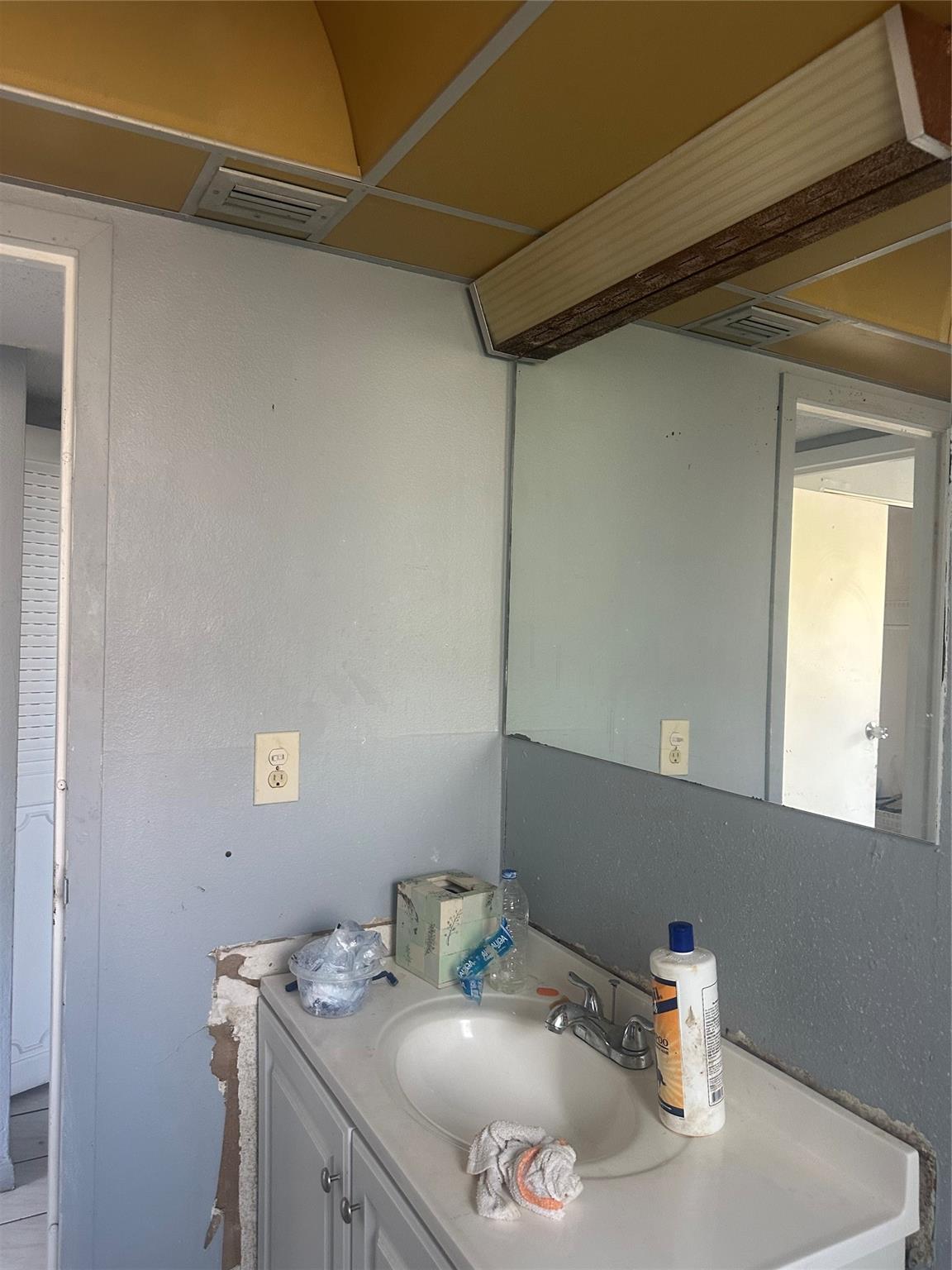 SOMERSET - Residential