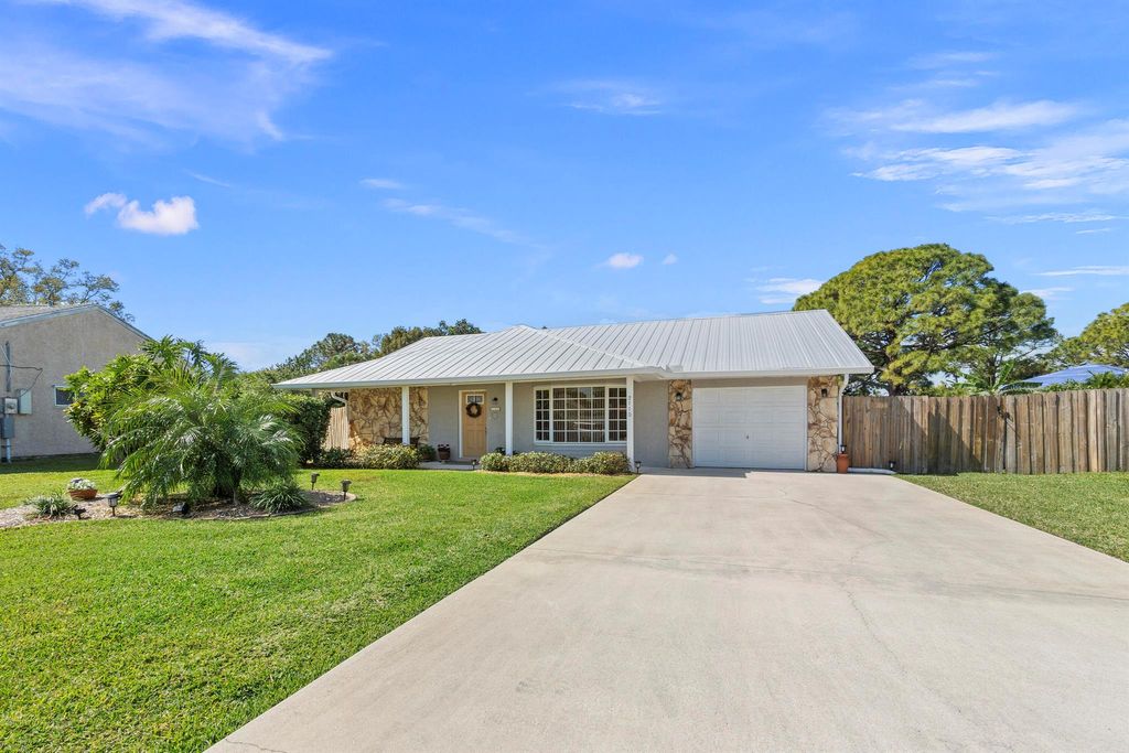 Photo of 2110 SE Carnation Road SE, Port Saint Lucie, FL 34952 (MLS # R10963719)