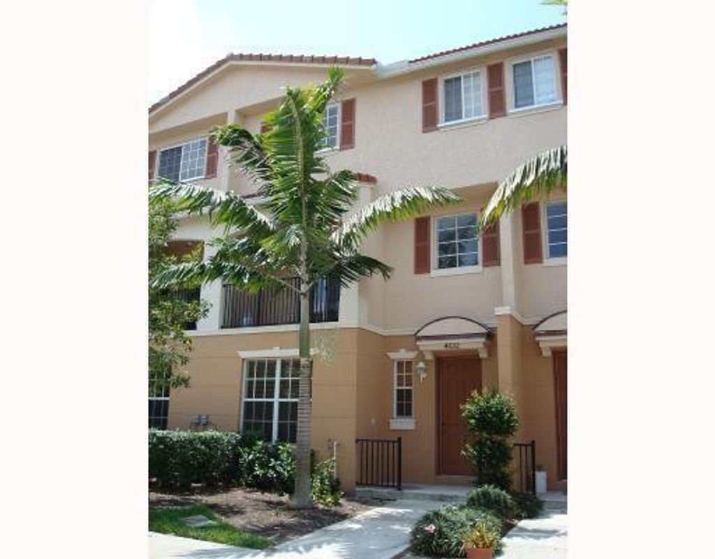 Photo of 4632 Danson Way, Delray Beach, FL 33445 (MLS # F10538963)