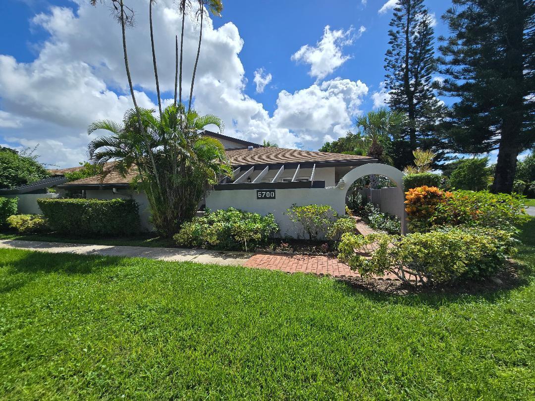 5700 Queen Palm Court B