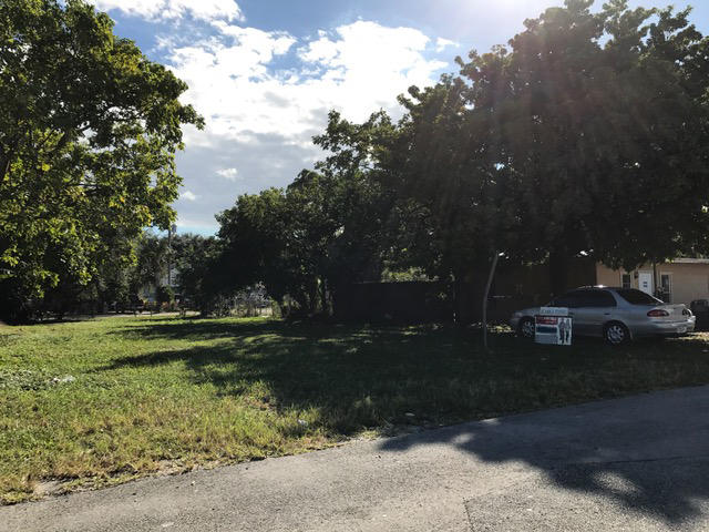 DAVIE BOULEVARD PARK - Land