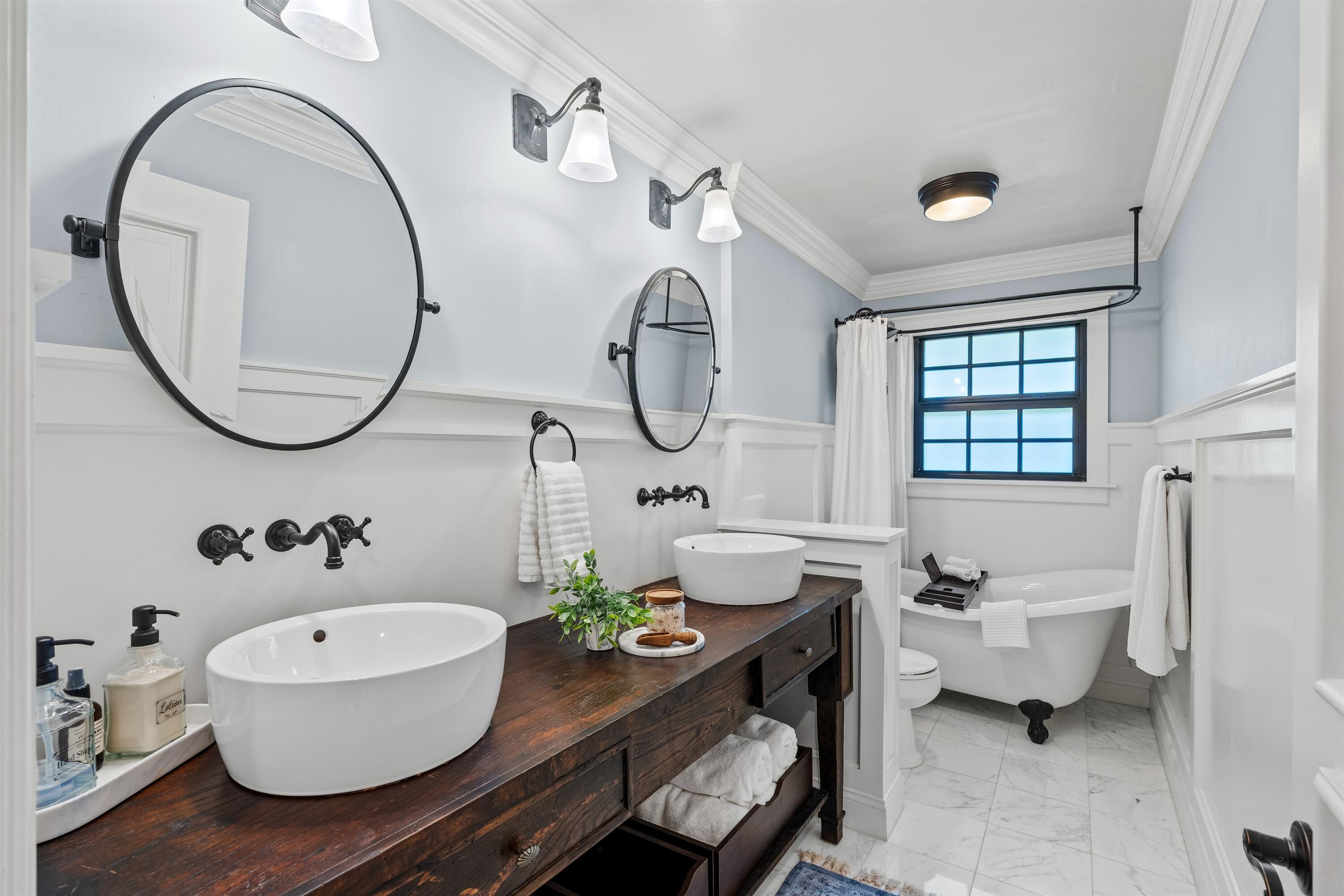 HOFMANS 8TH AVE ADD - Residential