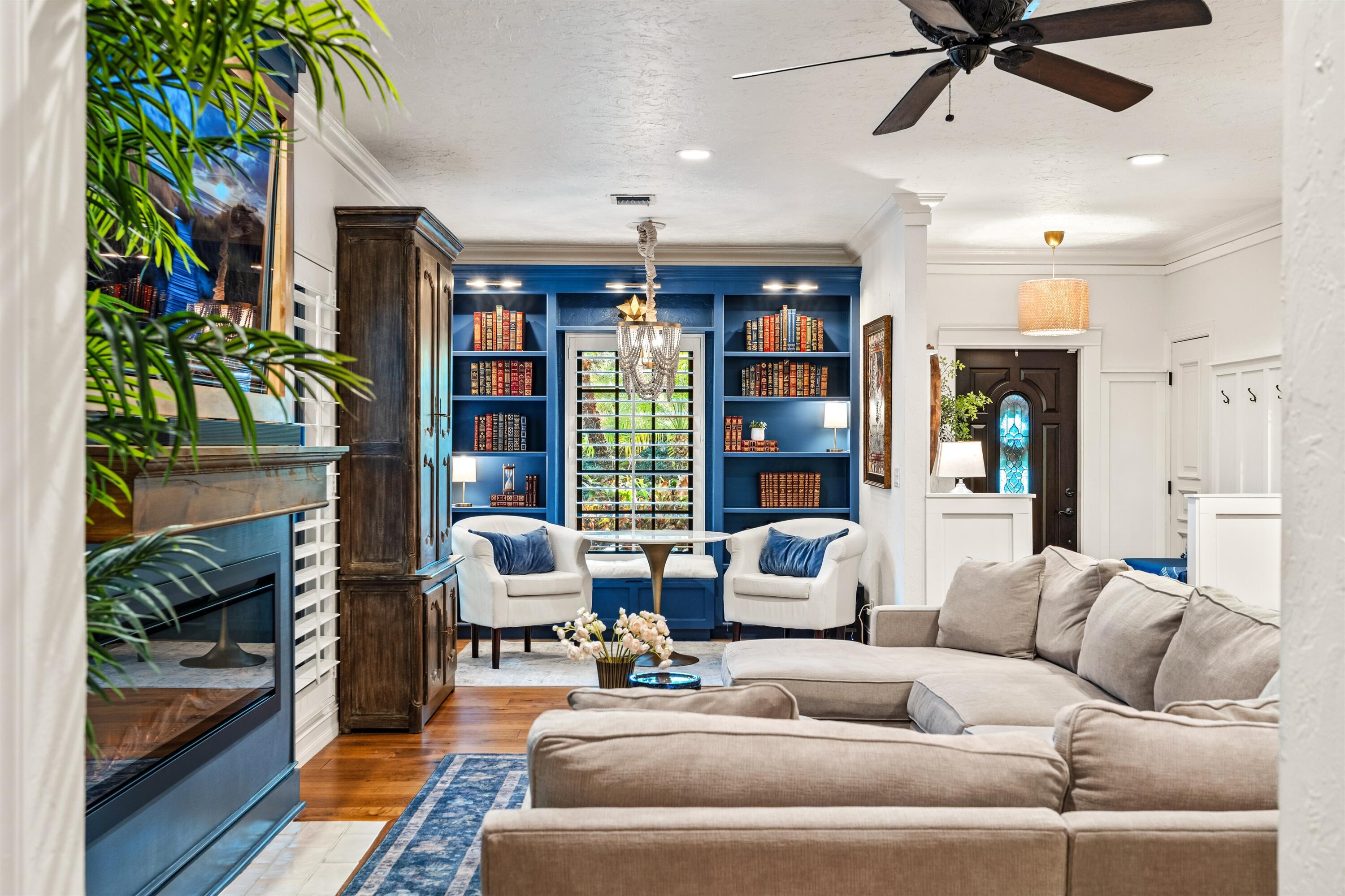 HOFMANS 8TH AVE ADD - Residential