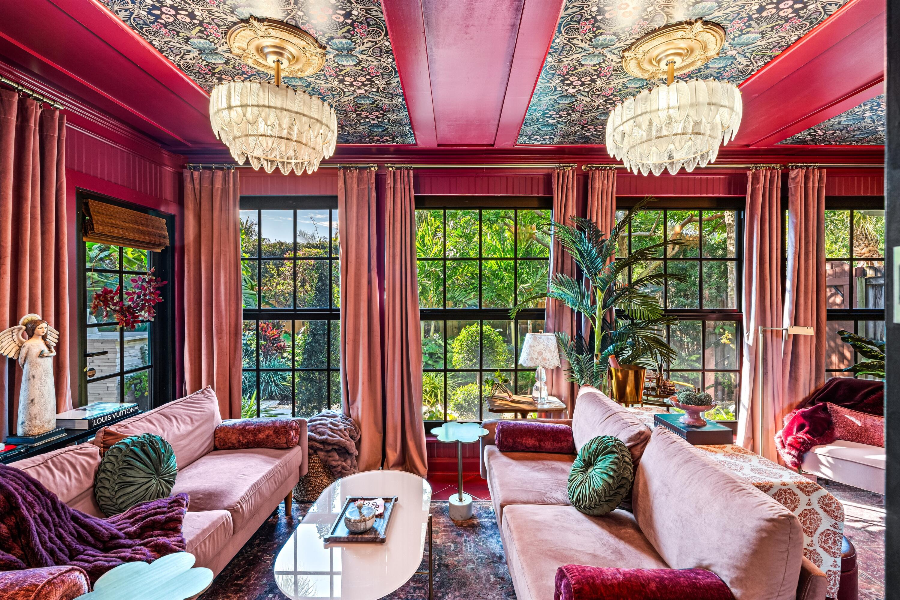 HOFMANS 8TH AVE ADD - Residential