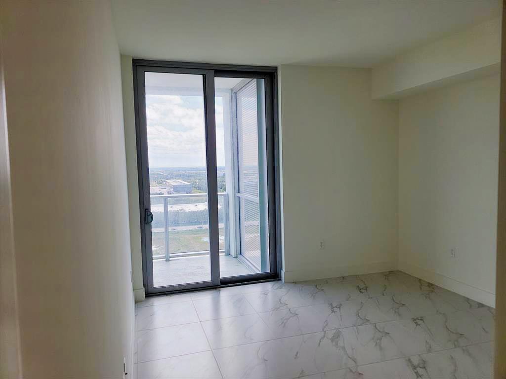 METROPICA NORTH TOWER ONE - Residential Lease