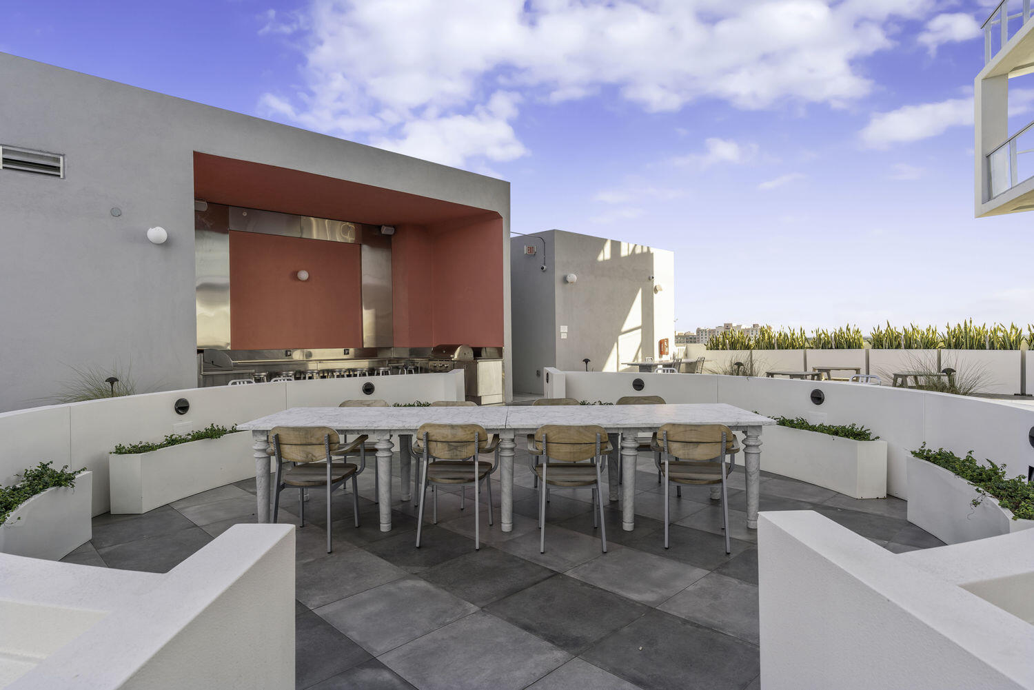 METROPICA NORTH TOWER ONE - Residential Lease