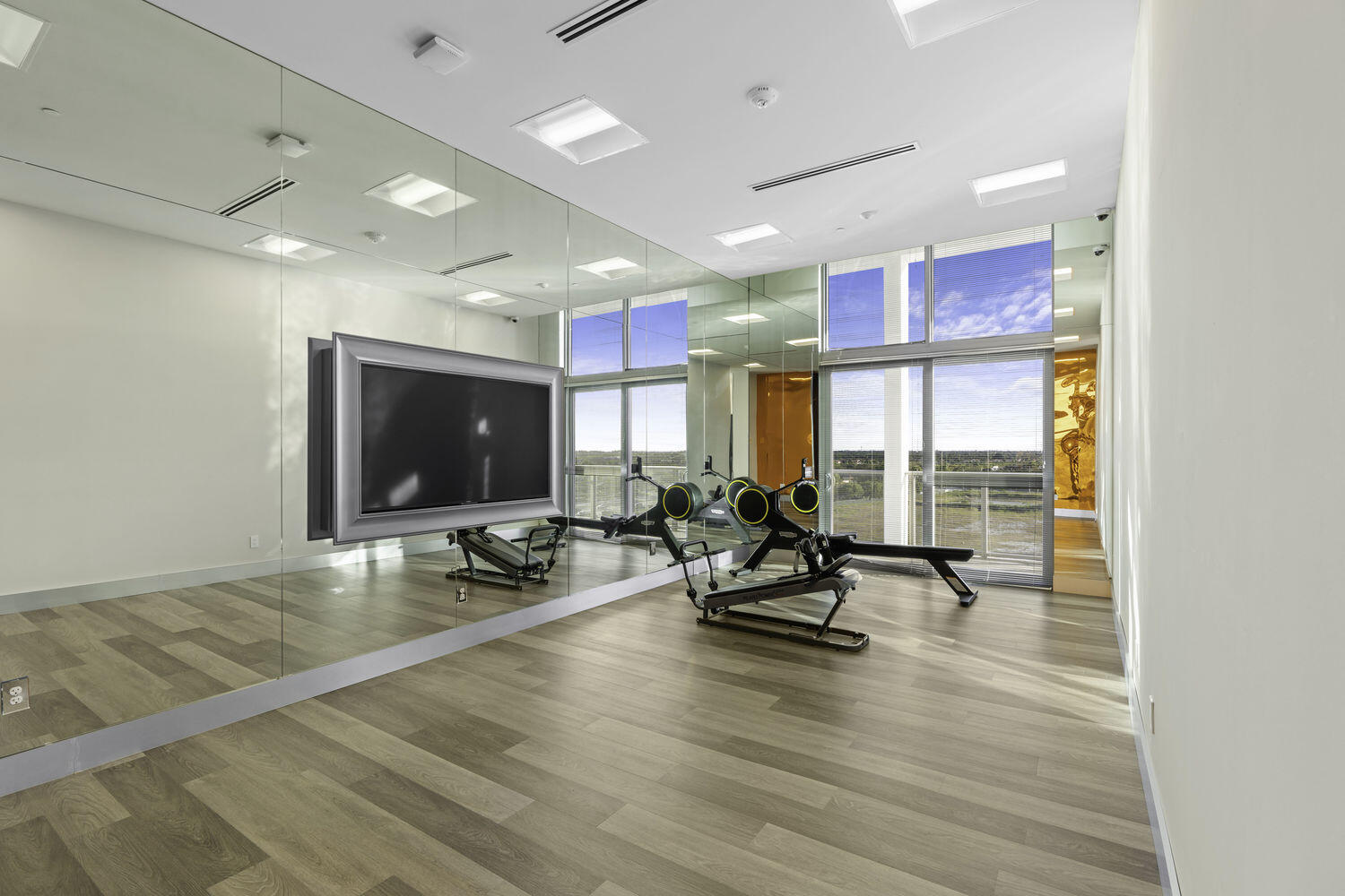 METROPICA NORTH TOWER ONE - Residential Lease