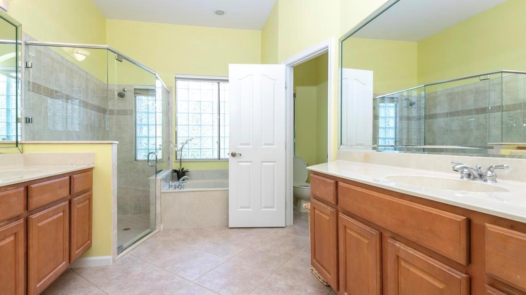 JENSEN BEACH COUNTRY CLUB - Residential