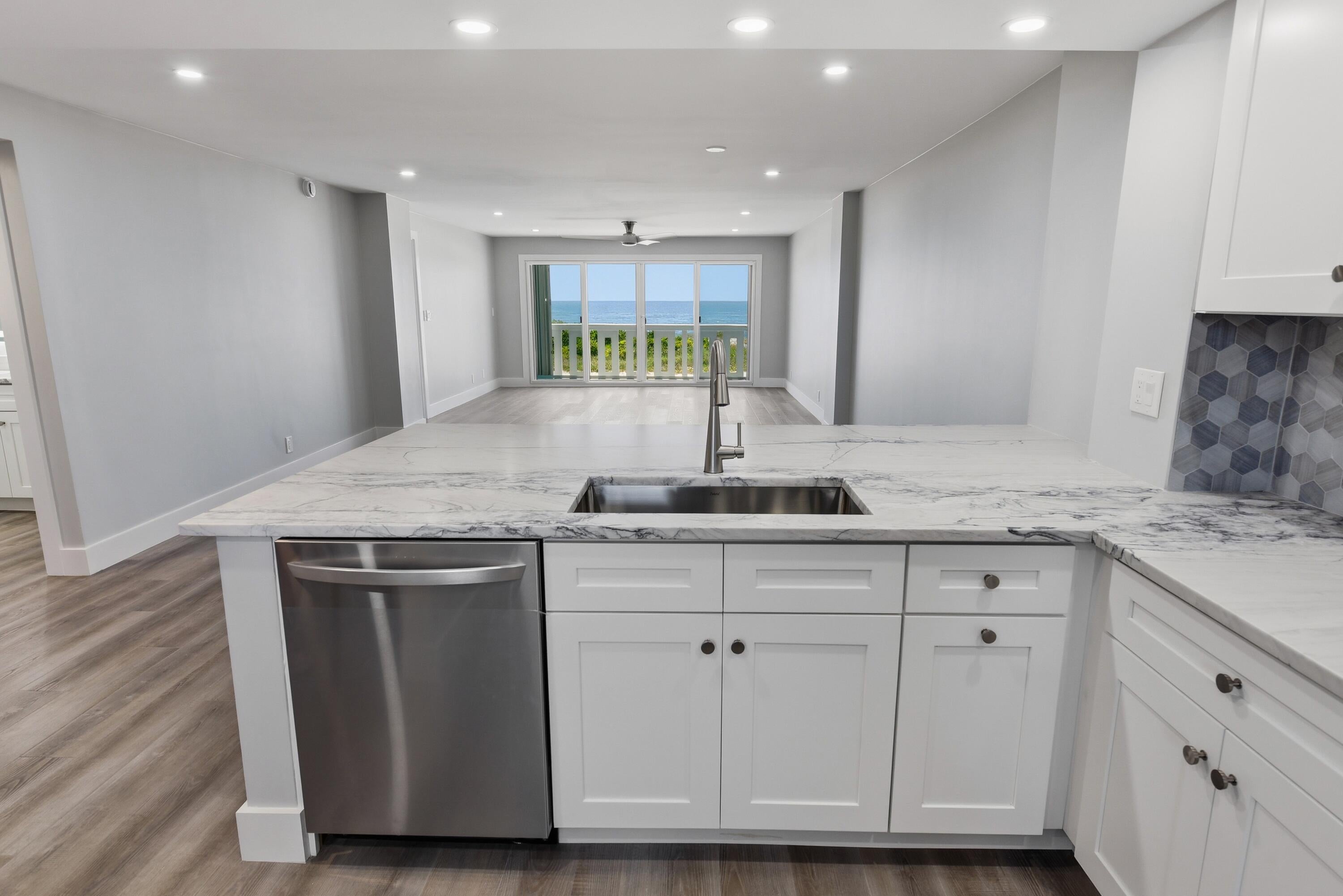 1012 N OCEAN Boulevard 202