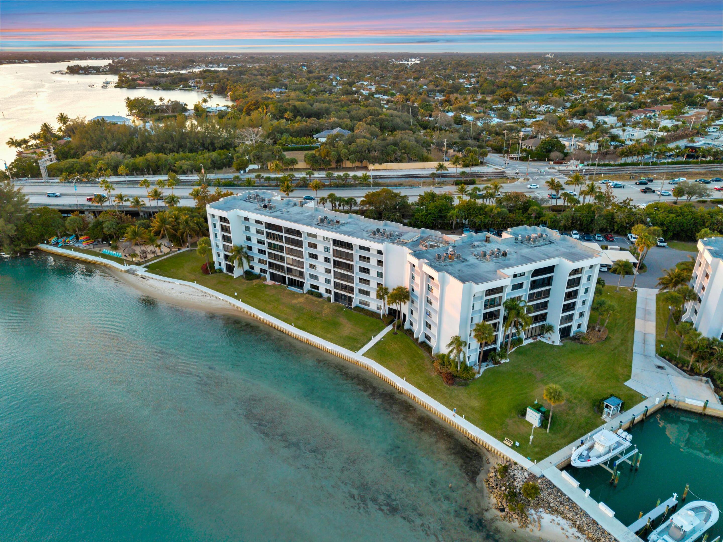 JUPITER COVE CONDO - Residential