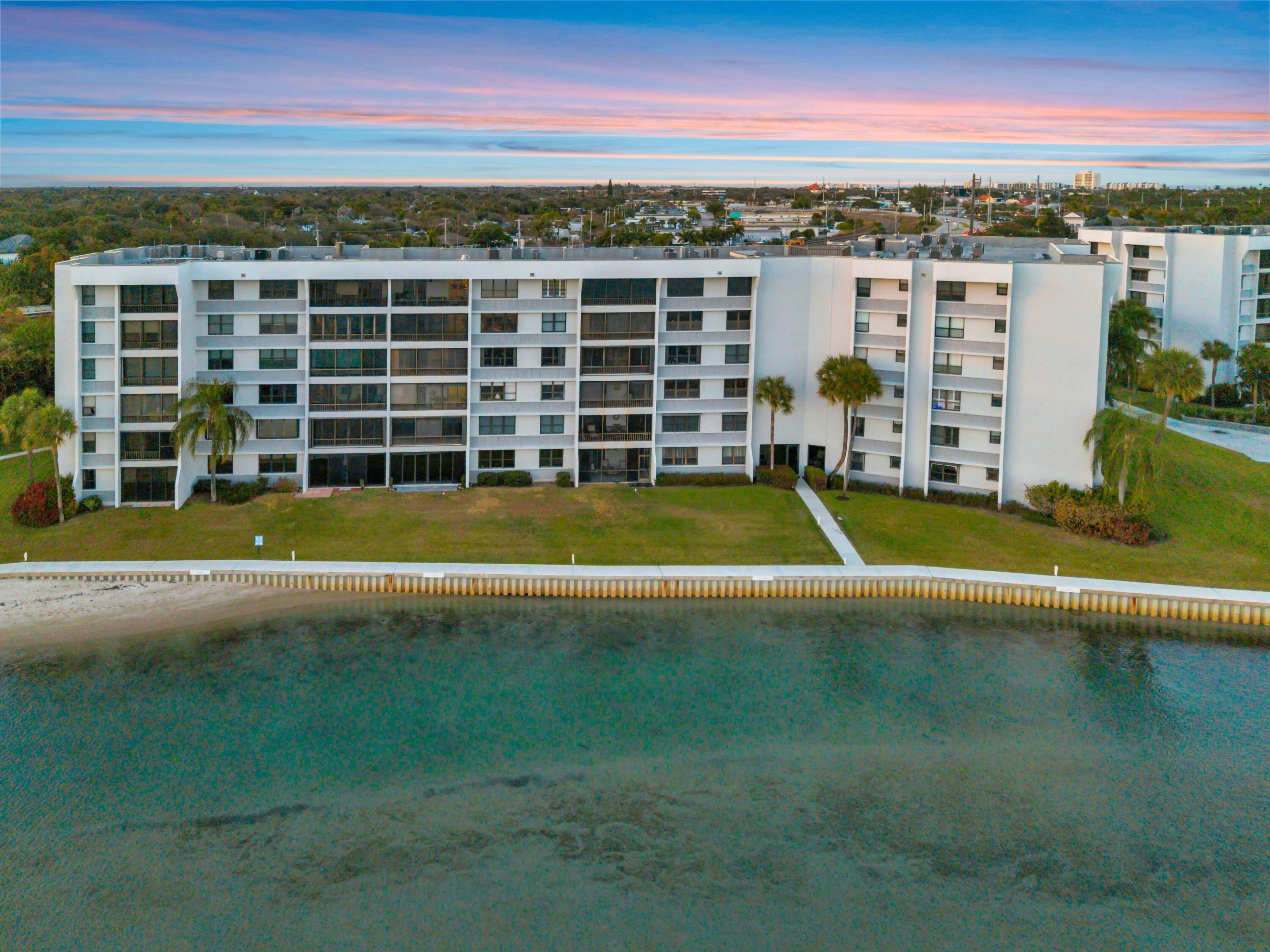 JUPITER COVE CONDO - Residential