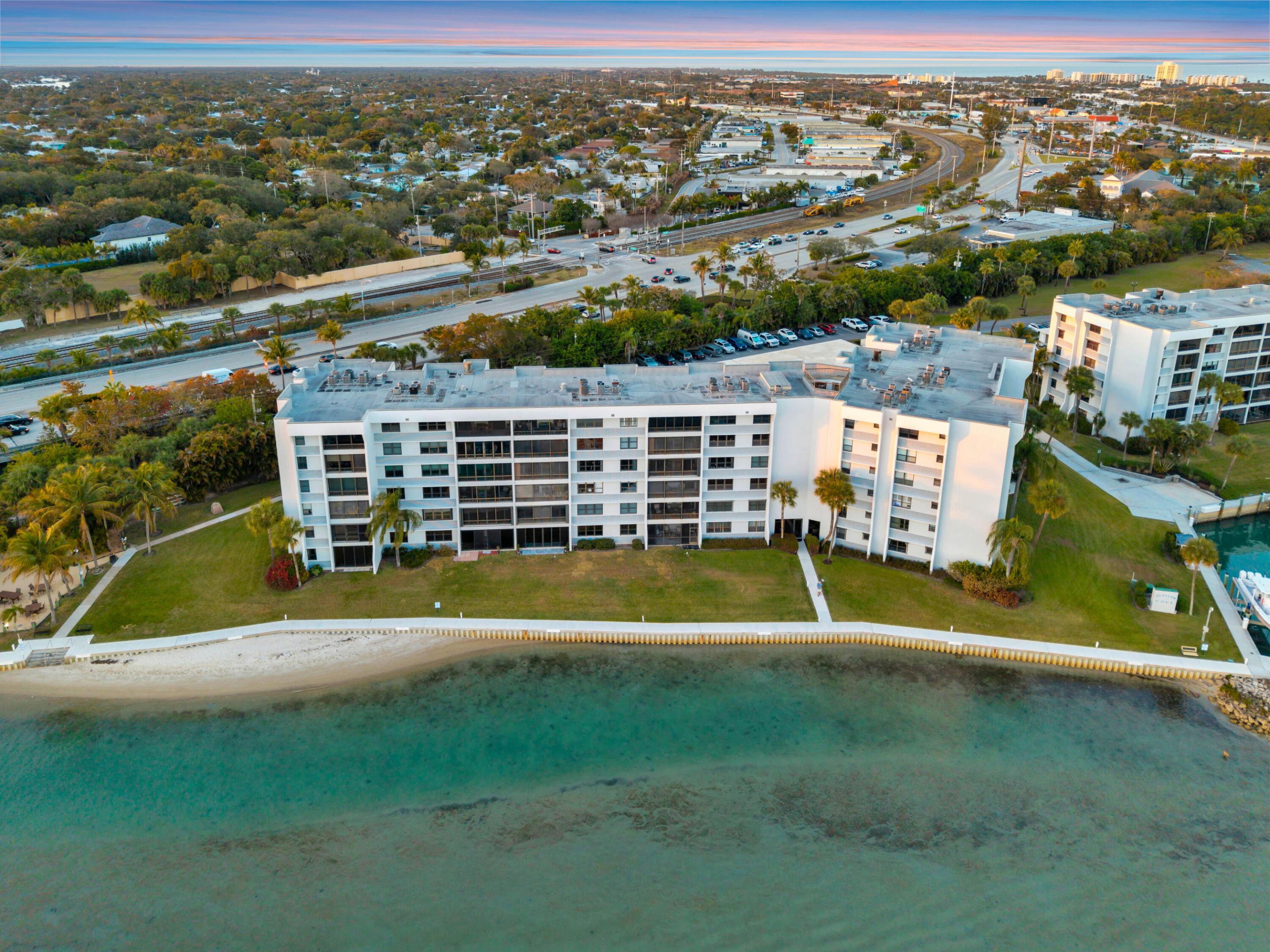 JUPITER COVE CONDO - Residential