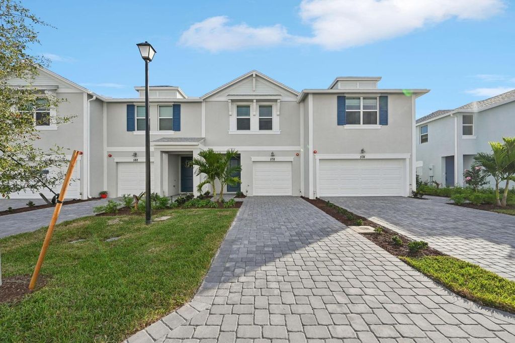 Photo of 578 Salisbury Circle, Fort Pierce, FL 34982 (MLS # R11152472)
