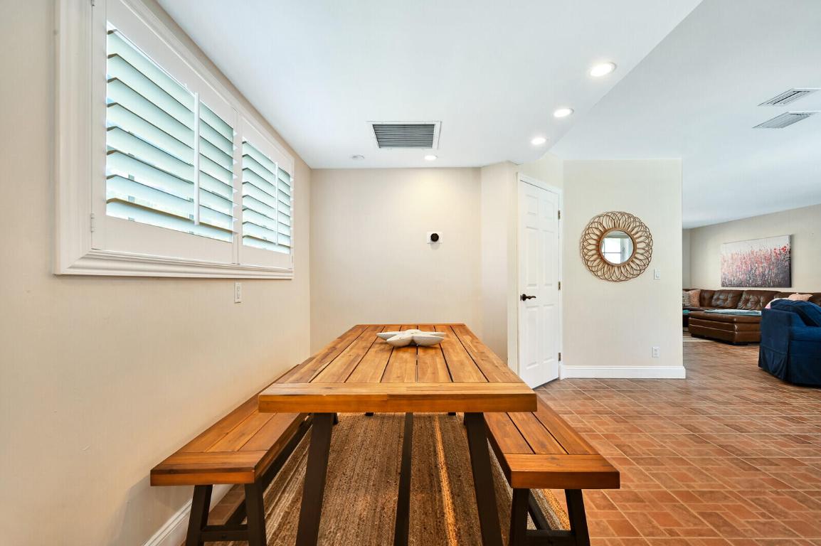 COVE 5TH SEC - Residential Lease