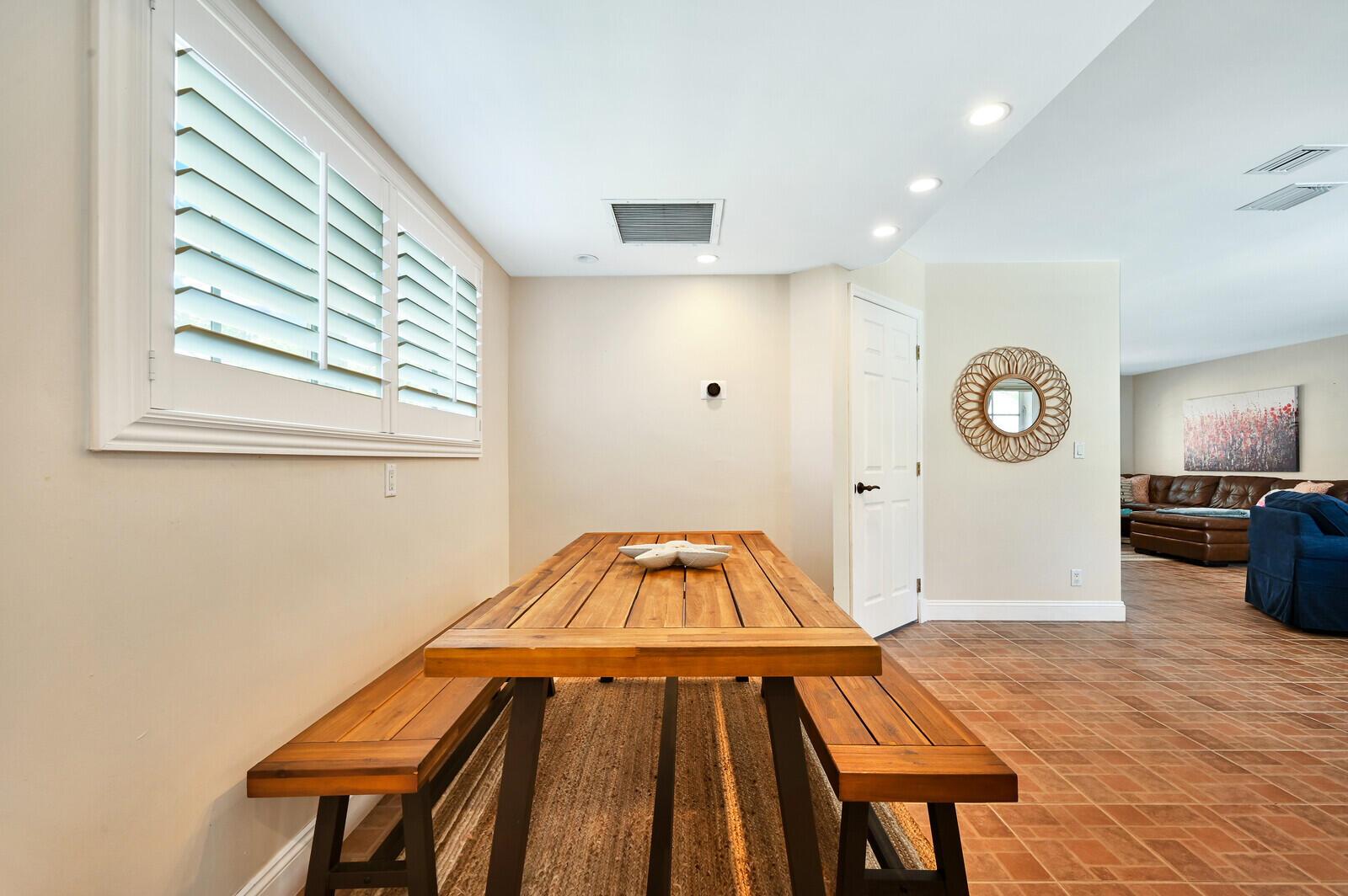 COVE 5TH SEC - Residential Lease