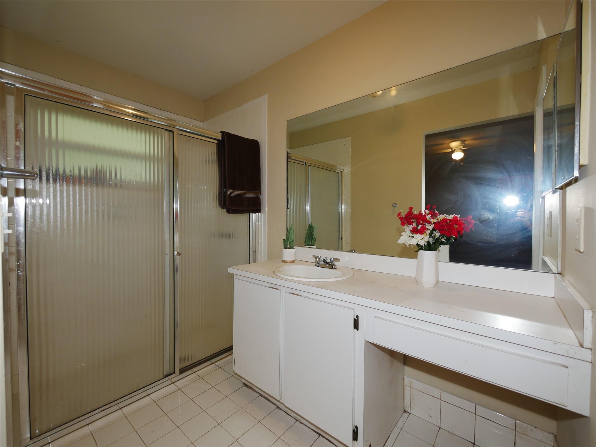 REPLAT OF - Residential