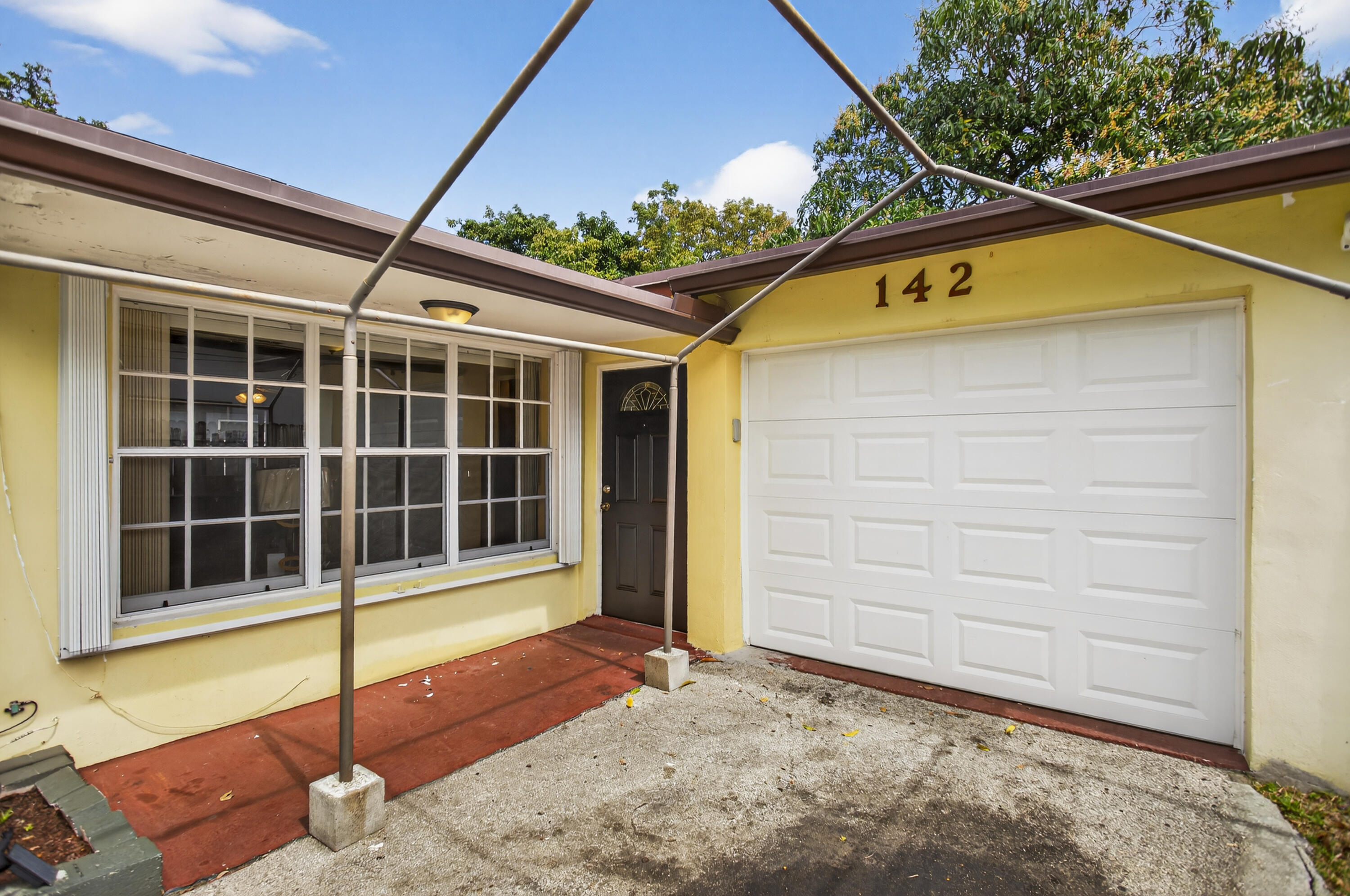 TOWN OF MODELO (DANIA) B-49 - Residential