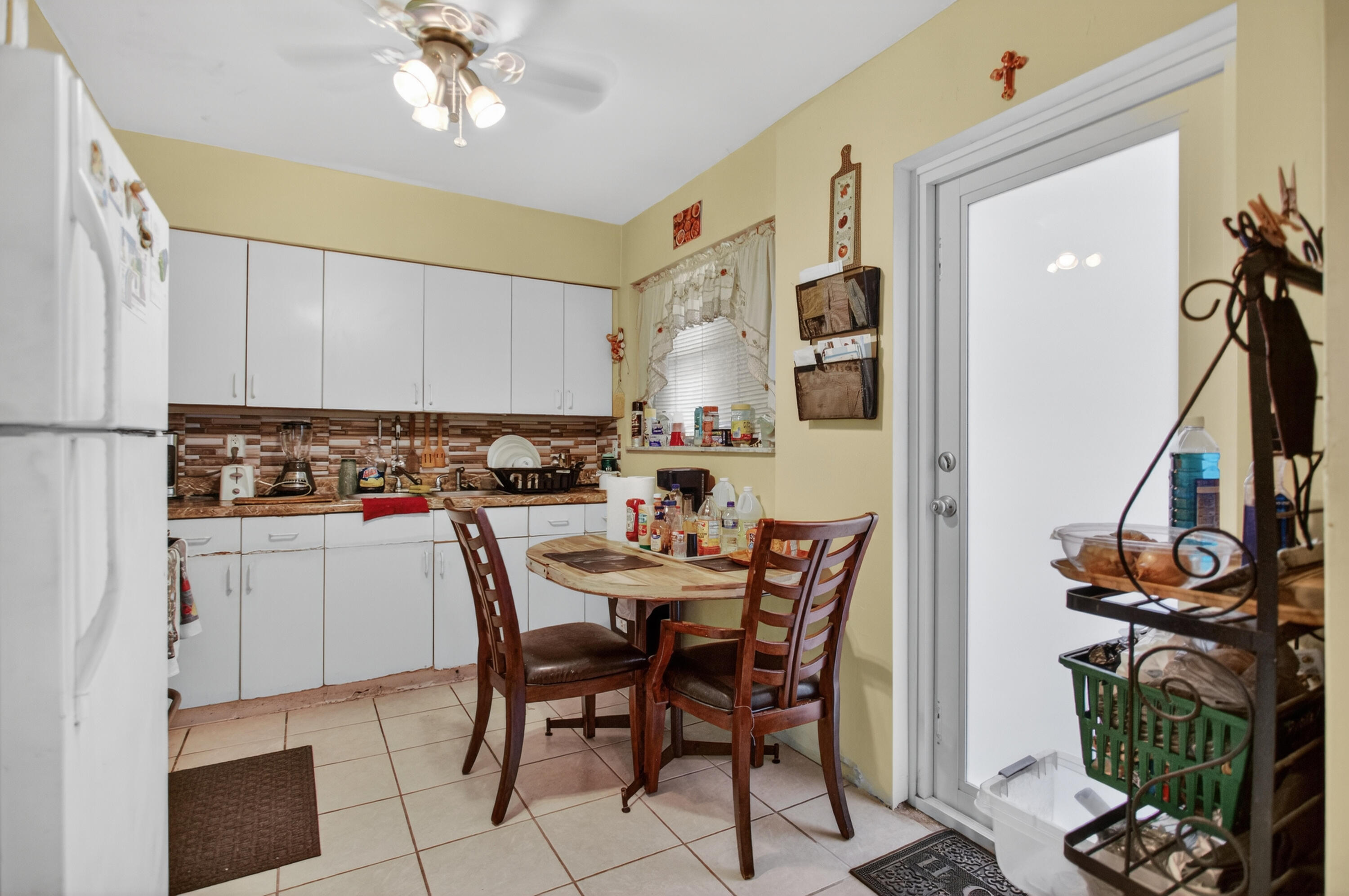 TOWN OF MODELO (DANIA) B-49 - Residential